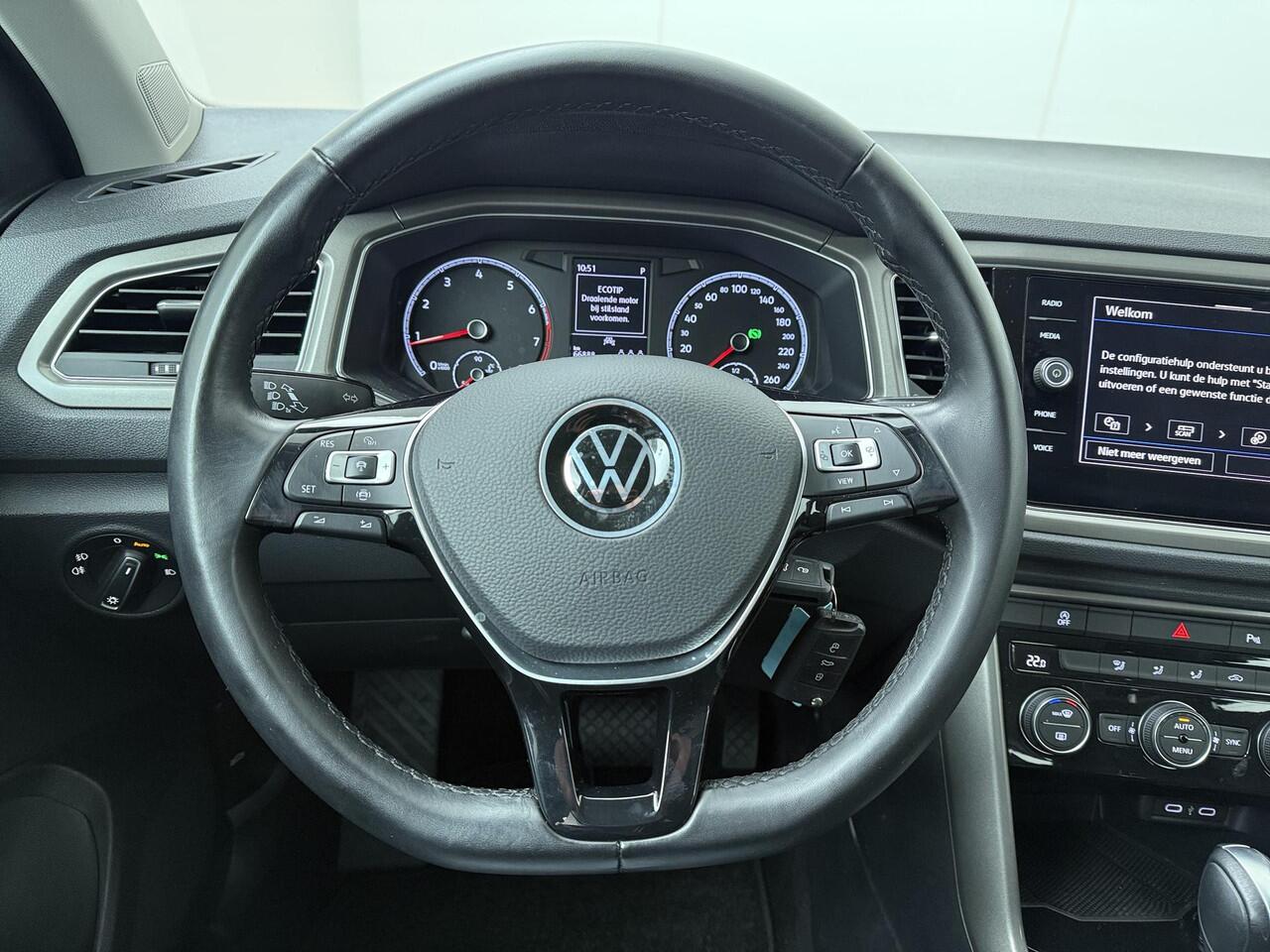 Volkswagen T-Roc 1.5 TSI Style | 150 PK | Automaat | Climate control | Adaptive cruise control |