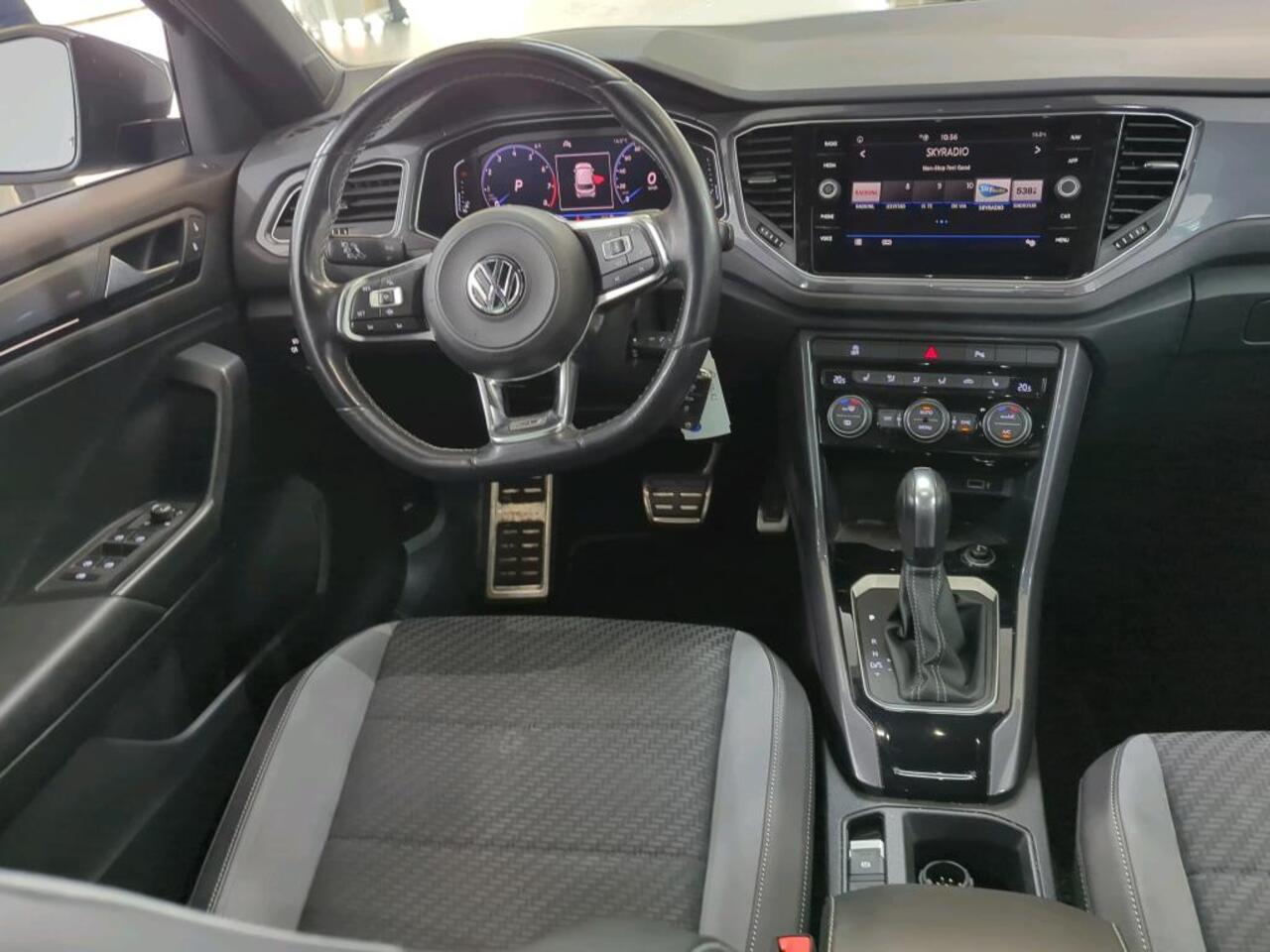 Volkswagen T-Roc 1.5 TSI Automaat Sport Business R-line | Trekhaak |