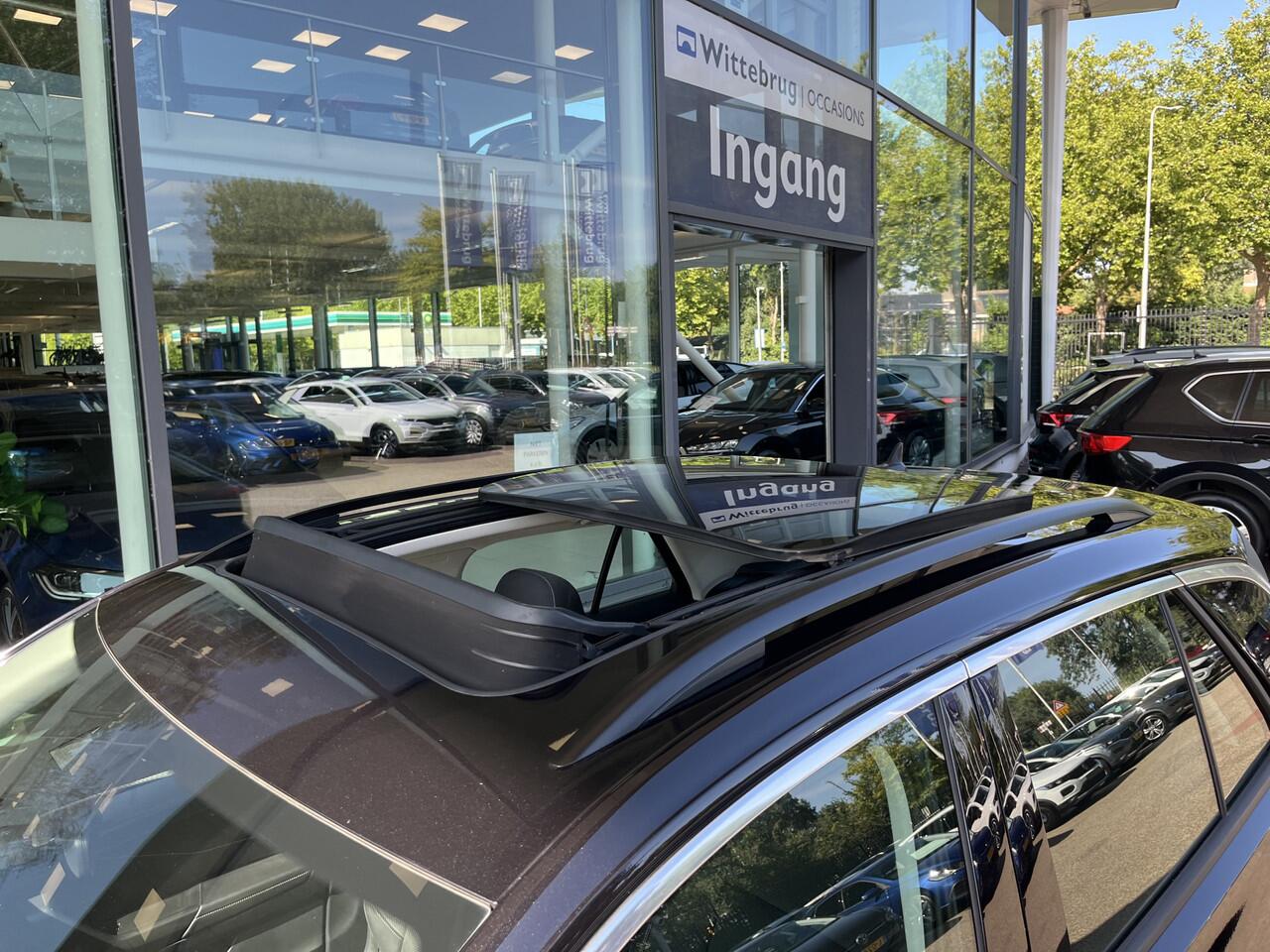 Volkswagen T-Roc 1.5 TSI Style / Virtual cockpit pro / Panorama dak / Led Plus verlichting / Carplay