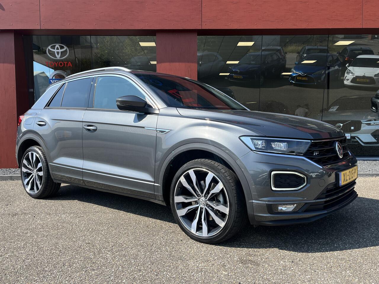 Volkswagen T-Roc 1.5 TSI R-line DSG Aut | PANO | 19'' LMV