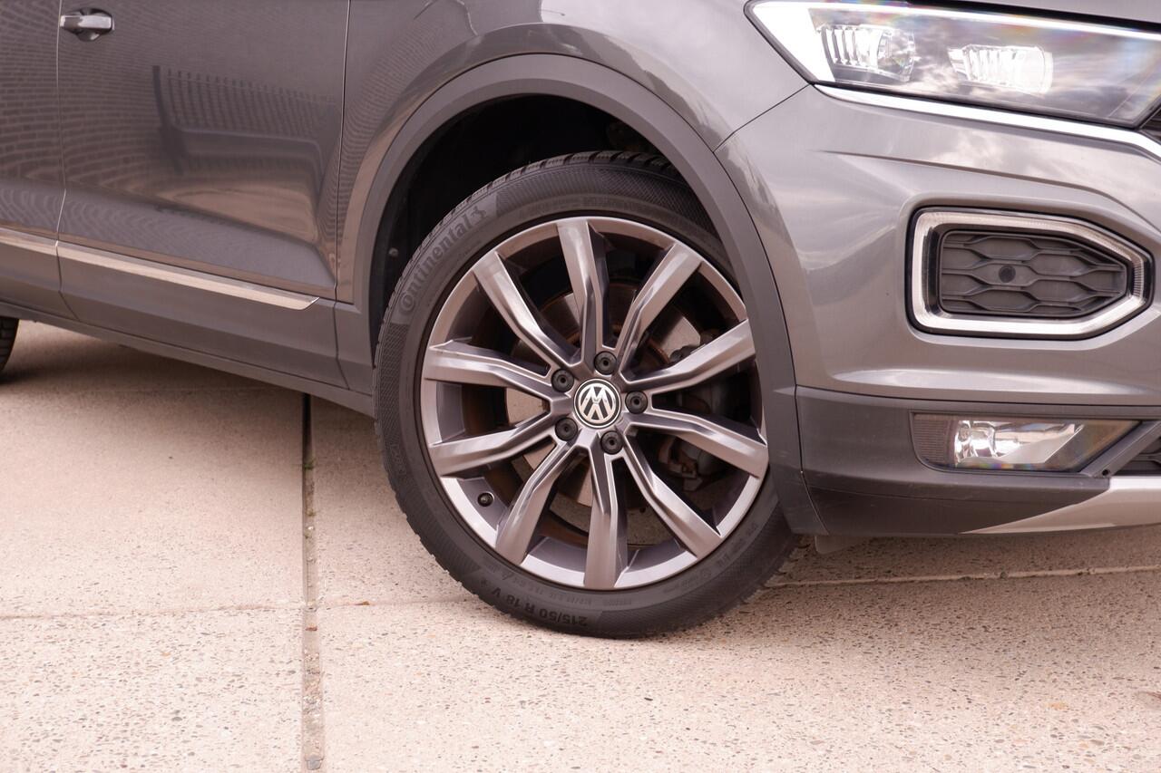 Volkswagen T-Roc 1.5 TSI Sport LED | Trekhaak | Carplay | Camera | Virtual Cockpit | PDC