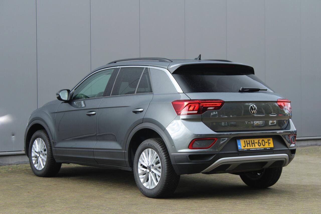 Volkswagen T-Roc 1.0 TSI 115pk Life | Apple Carplay/Android Auto | Climate Control | Lane Assist | Stoelverwarming | PDC | All Season banden