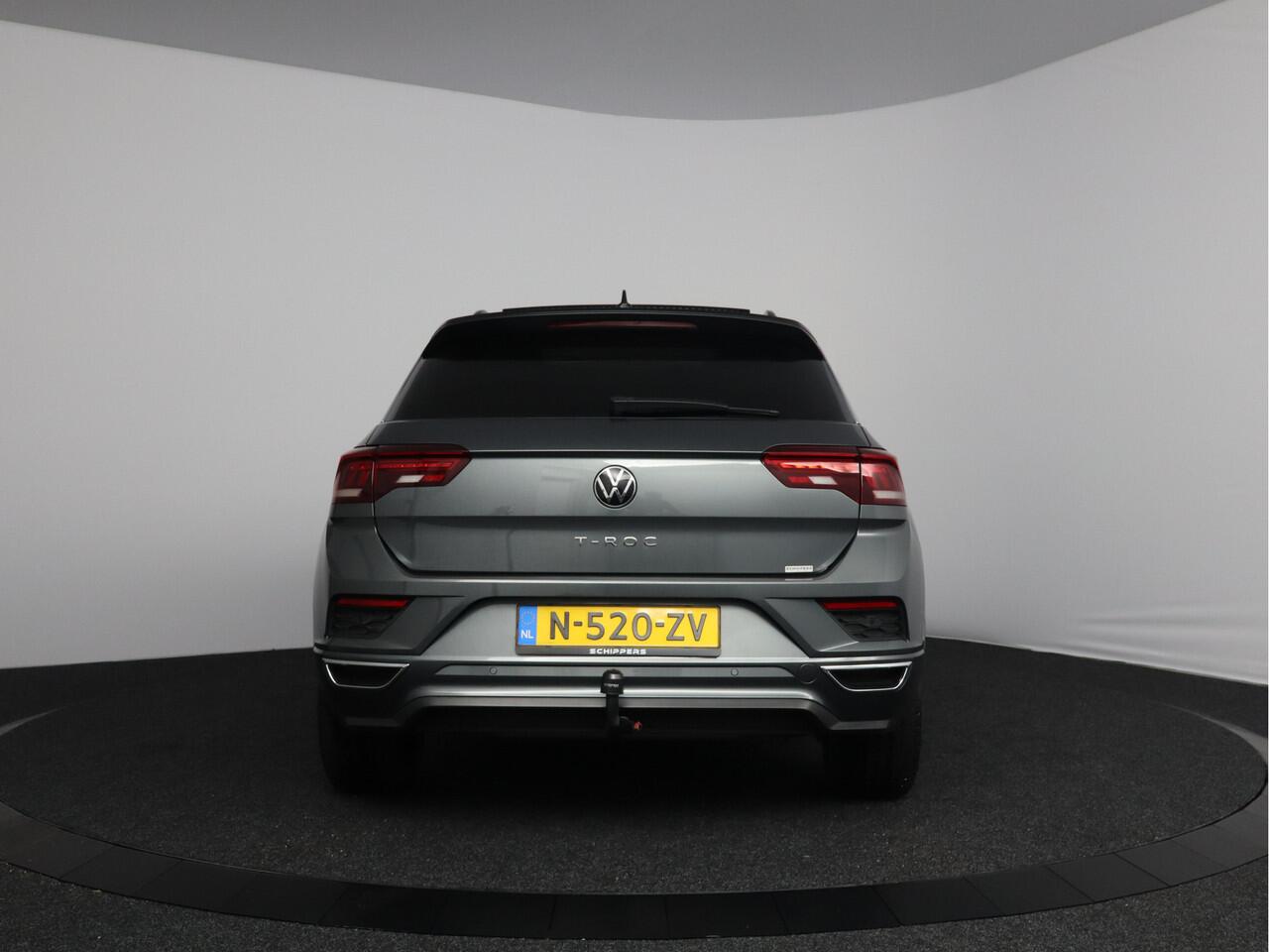 Volkswagen T-Roc 1.5 TSI Sport Business R-Line | Panoramadak | Trekhaak |
