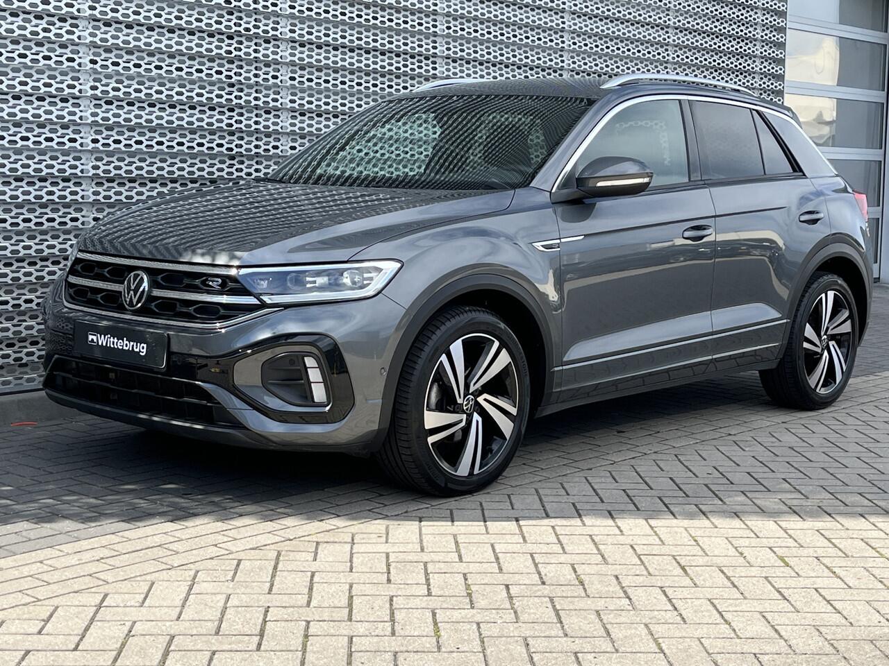 Volkswagen T-Roc 1.5 TSI 150PK R-Line Business+ / R-Line Interieur + Exterieur / Digitale Cockpit / Zwenkbare Trekhaak / Stoelverwarming / Keyless Entry **