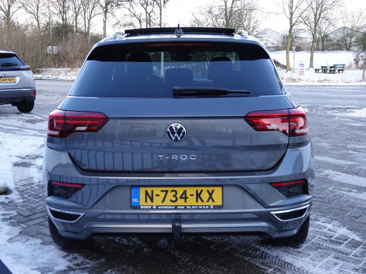 Volkswagen T-Roc 1.5 TSI 150PK Sport R-LINE AUTOM. PANO | TREKH. | ADAPT. CRUISE | ECC | LMV
