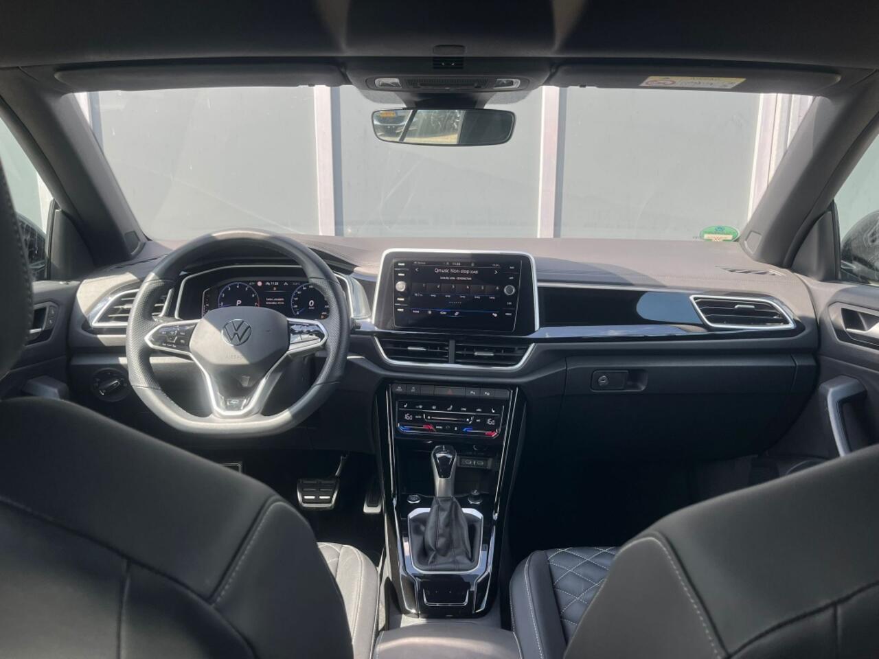 Volkswagen T-Roc Cabriolet 1.5 TSI 150pk DSG R-Line Black Style | 4j garantie | L