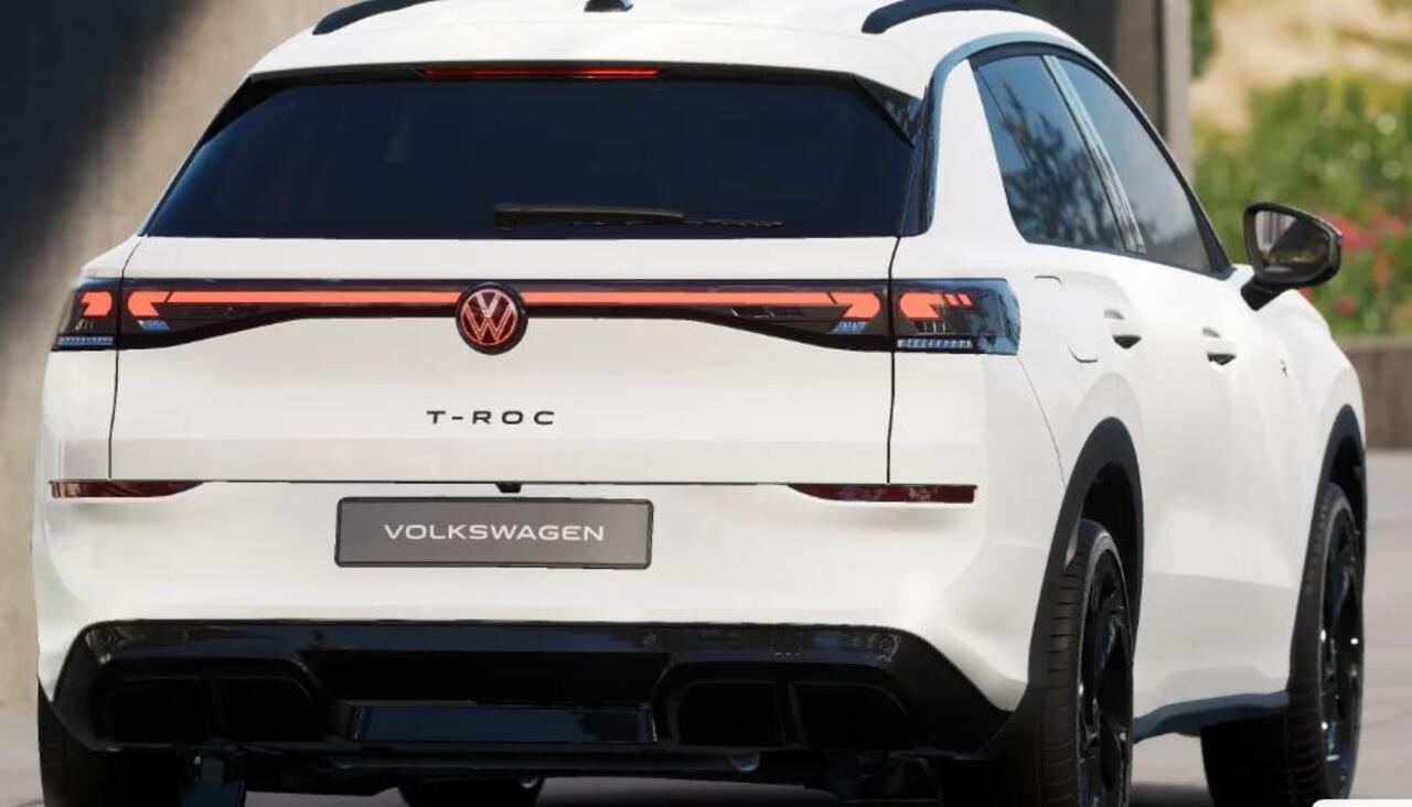 Volkswagen T-Roc 1.5 TSI R-Line First Edition !!!Profiteer ook van 2.000 euro inruilpremie!!!