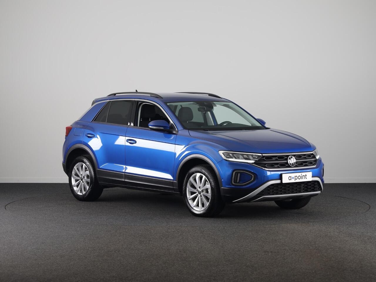 Volkswagen T-Roc 1.5 TSI Life Edition |150 pk Automaat (DSG)| Verlengde garantie |Navigatie via App | Parkeersensoren (Park assist) | Achteruitrijcamera | Adaptieve cruise control |