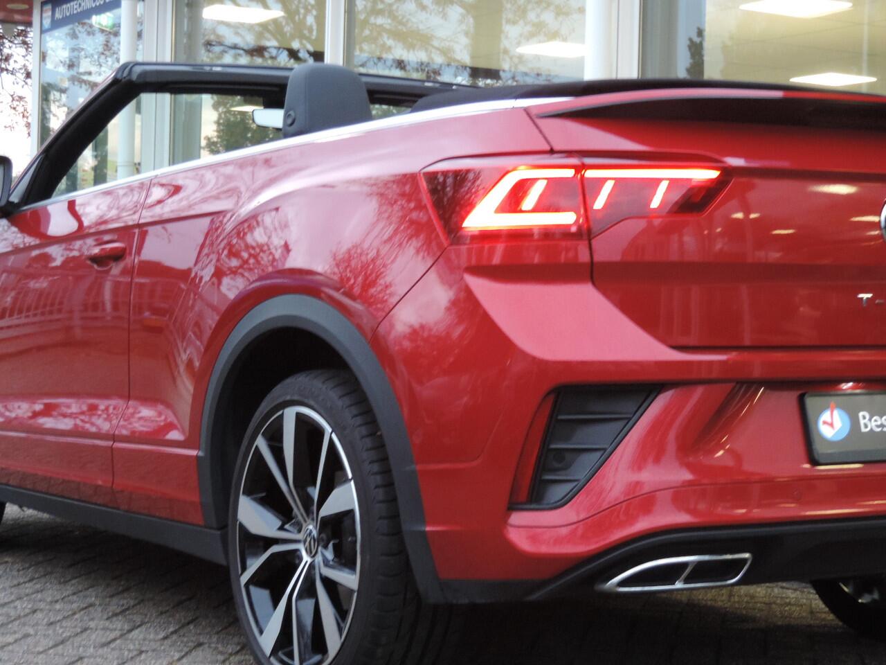 Volkswagen T-Roc Cabrio 1.5 TSI R-Line DSG (Nw. model) - IQ Drive Pakket | Camera | Beats | Travel Assist | Sportpakket | CarPlay