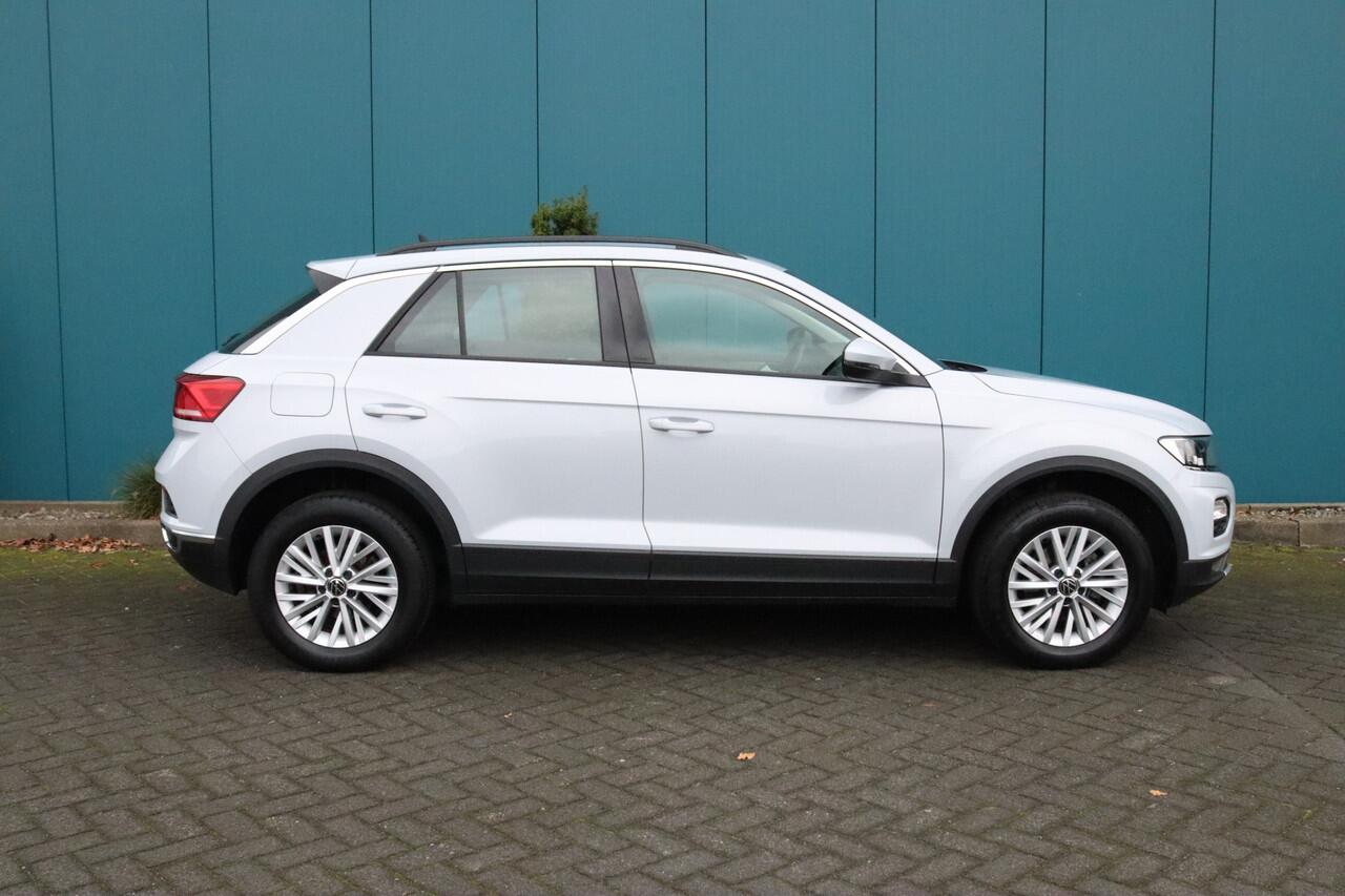 Volkswagen T-Roc 1.5 TSI Style DSG AUT. CARPLAY|TREKH|ADAPT.CRUISE|NAV|PDC|LMV|ECC 1'EIG