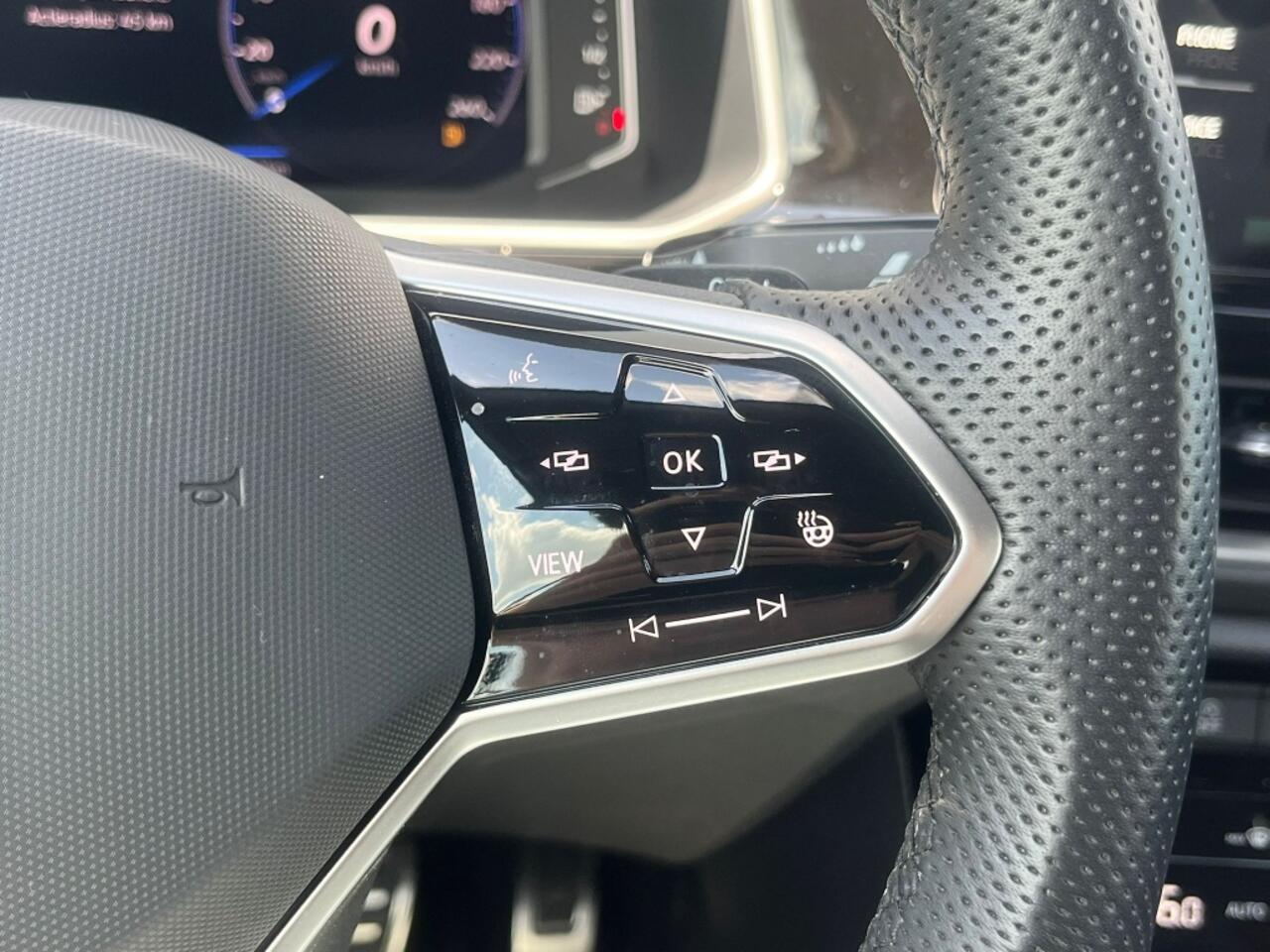 Volkswagen T-Roc Cabriolet 1.5 TSI 150pk DSG R-Line Black Style | 4j garantie | L