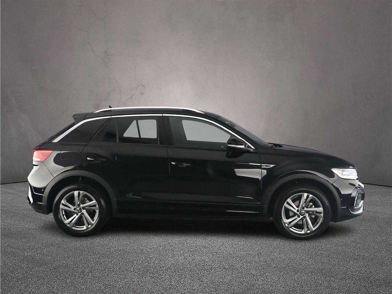 Volkswagen T-Roc R-Line Edition 1.5 TSI 150pk DSG Automaat Trekhaak, Adaptive cruise control, Navigatie, Achteruitrijcamera, Stoelverwarming, LED koplampen, Parkeersensoren