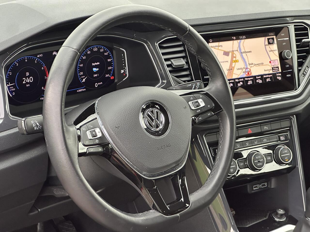 Volkswagen T-Roc 1.5 TSI Sport | Nieuwstaat | Full Options | Eerste Eigenaar