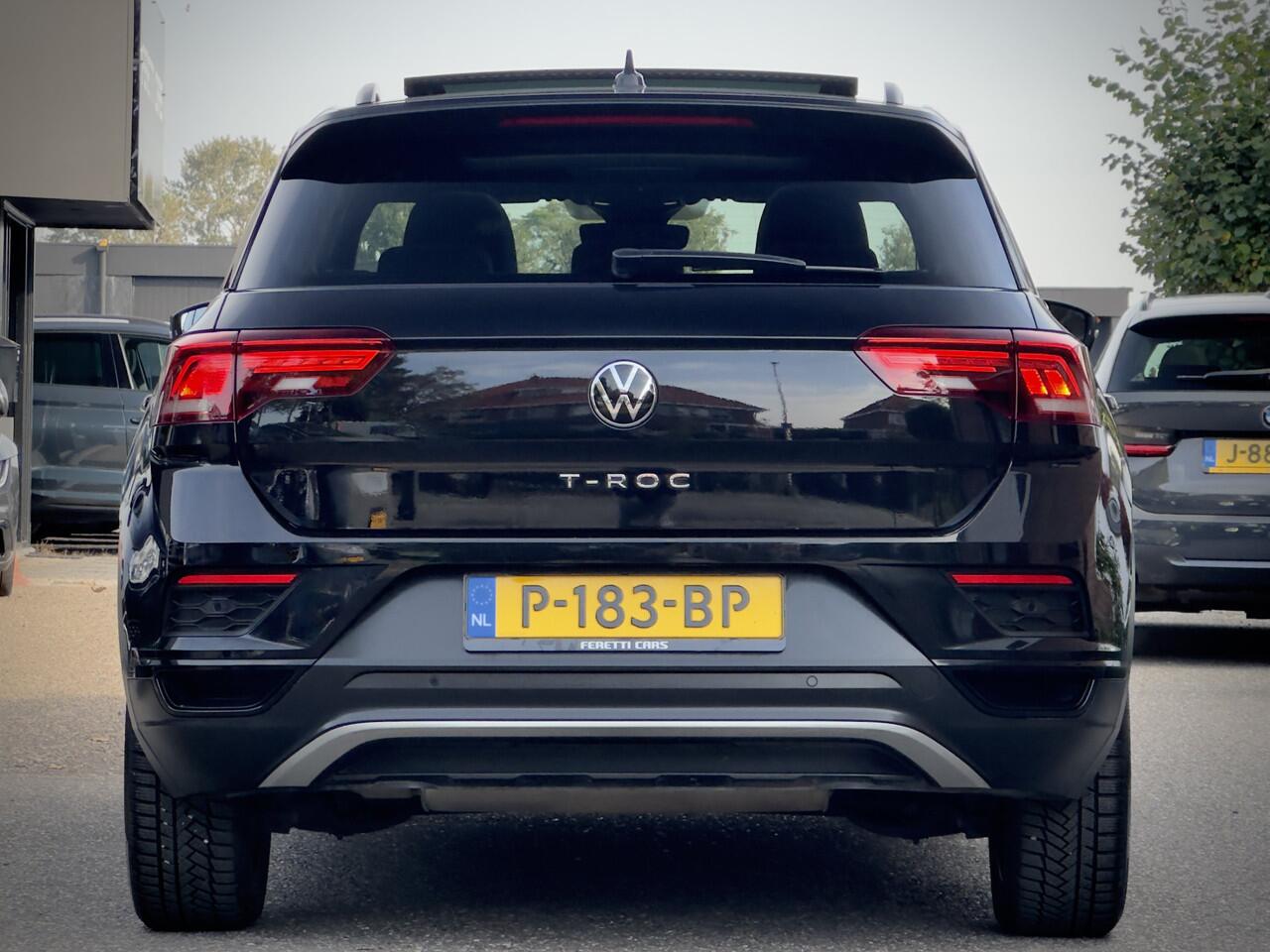 Volkswagen T-Roc 1.5 TSI BLACK-EDITION ACTIE! BETAAL NU 50% 15950 DE REST IN 2JR RENTEVRIJ FINANCIEREN