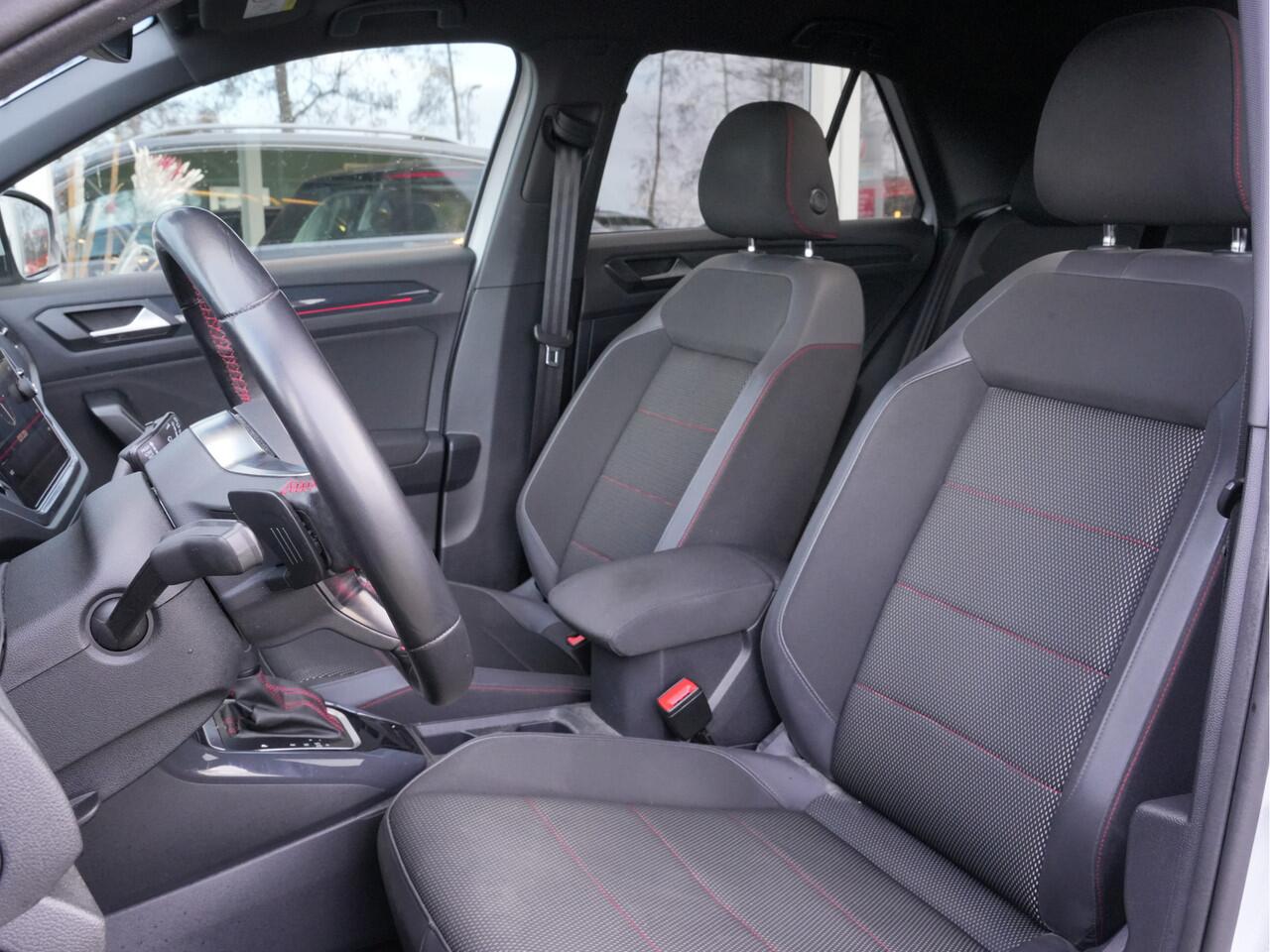 Volkswagen T-Roc 1.5 TSI Sport | Navigatie | Adaptive Cruise | Virtual Cockpit | Android/Apple Carplay