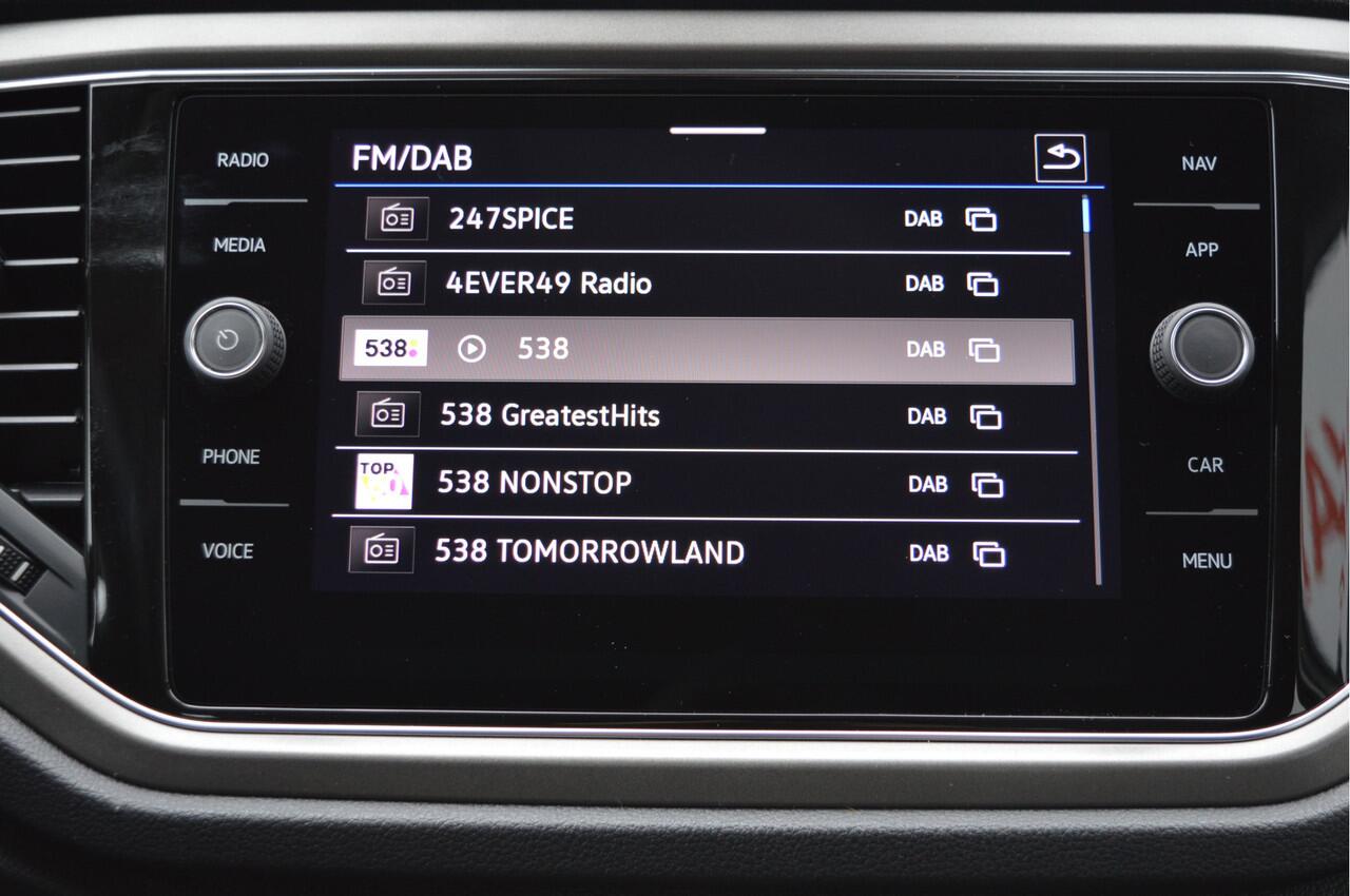 Volkswagen T-Roc 1.5 TSI Style Automaat NL-auto / Clima / Adaptieve cruise