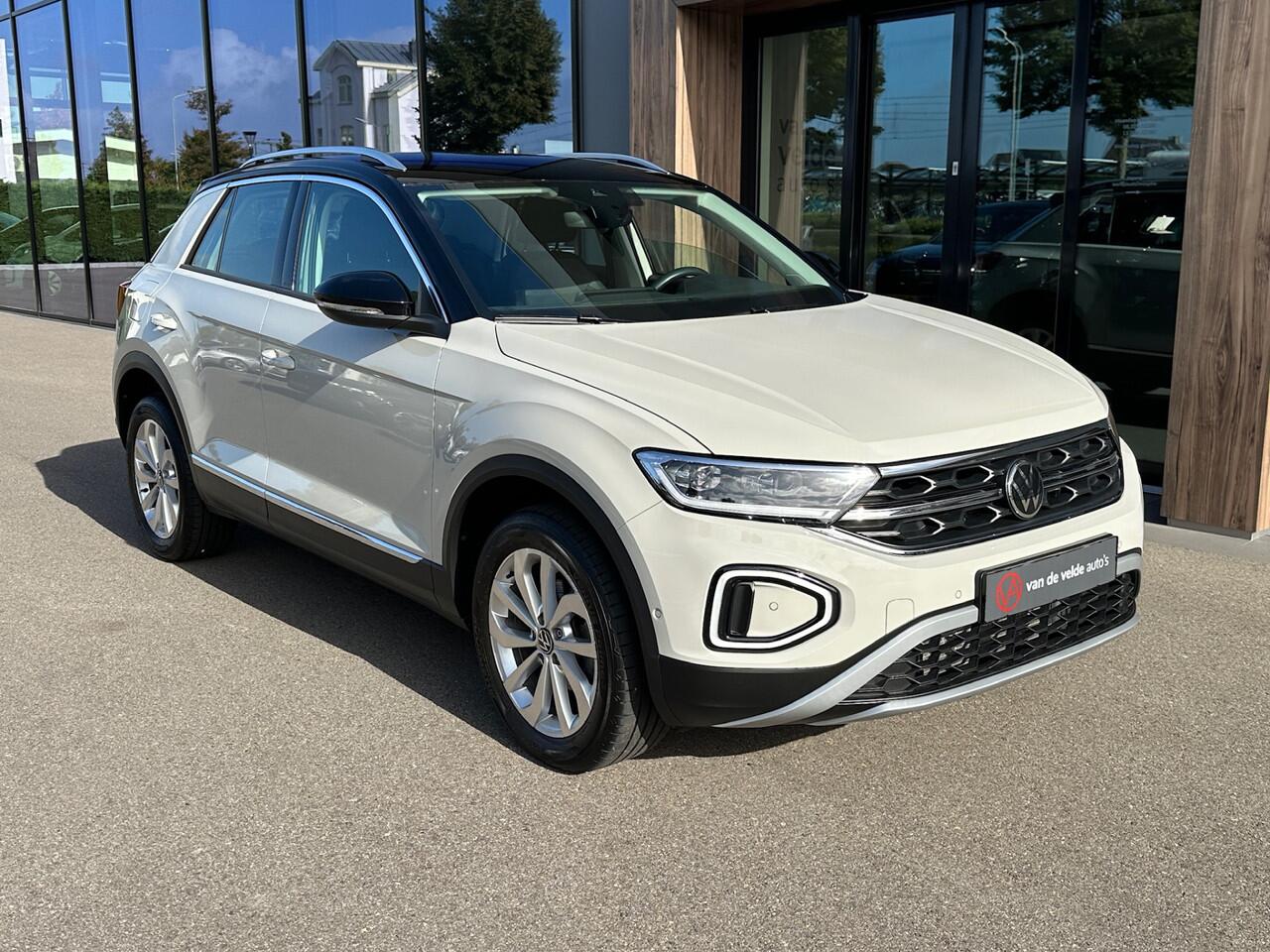 Volkswagen T-Roc 1.5 TSI 150pk DSG Style Carplay | Camera | Keyless | Elek. Achterklep | Rijklaar incl. garantie