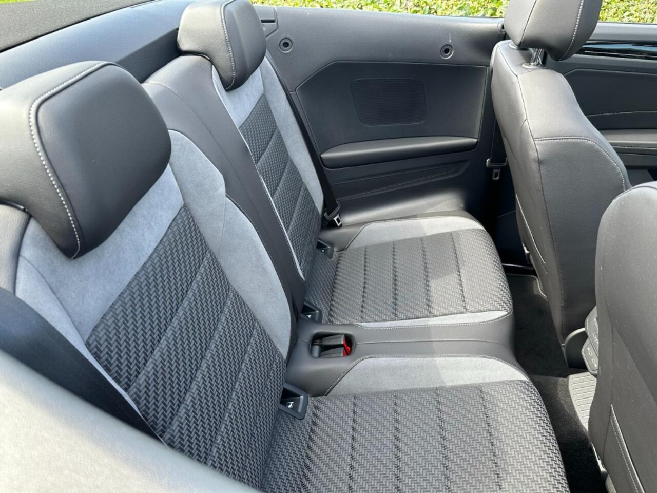 Volkswagen T-Roc Cabrio 1.5 TSI R-Line DSG7 Matrix Led / Keyless / Virtual Cockpit