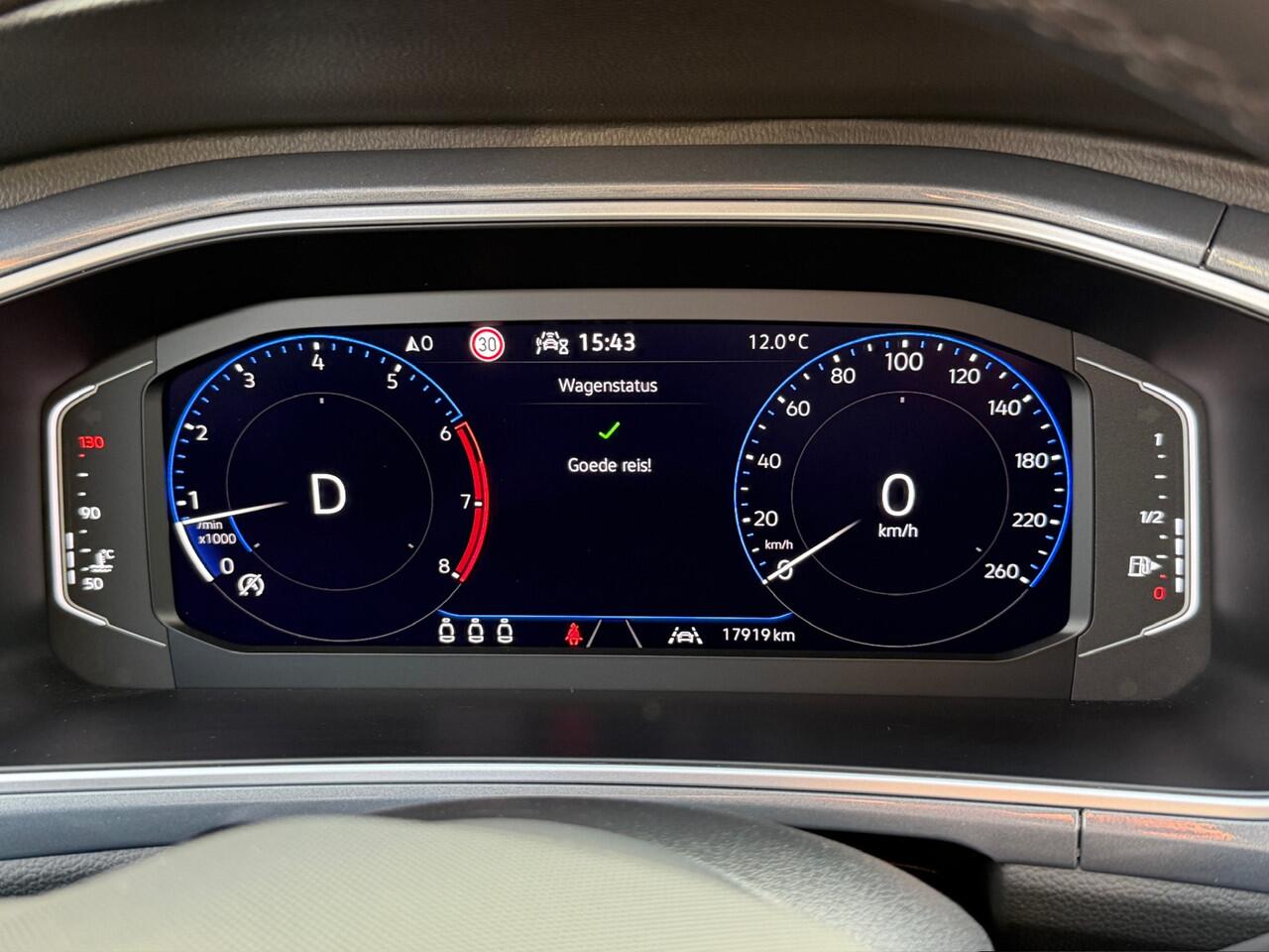 Volkswagen T-Roc 1.5 TSI 150pk DSG Style | Trekhaak | Navi | IQ light | Adapt. Cruise | Rijklaar incl. garantie