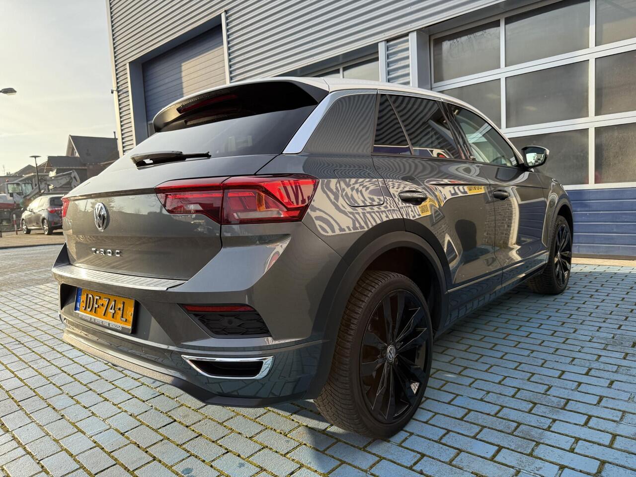 Volkswagen T-Roc 1.5 ADAP CRUISE STOELVERW. TREKHAAK P-CAM APPLE