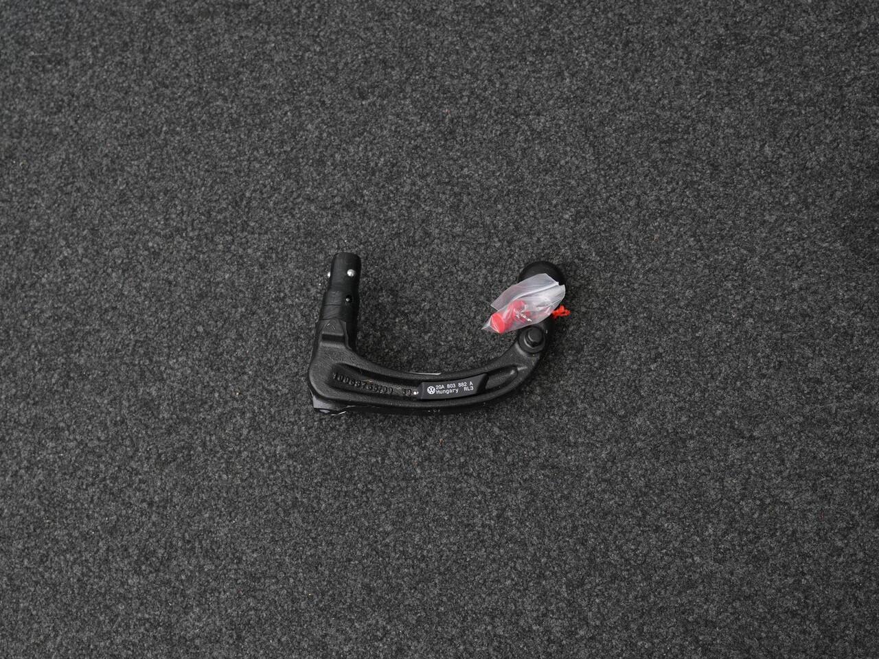 Volkswagen T-Roc 1.5 TSI 150 pk DSG R-Line Edition | Panoramadak | Trekhaak | IQ Light | Achteruitrijcamera | Navigatie | Stoelverwarming