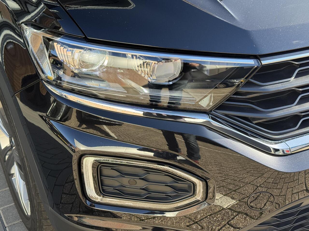 Volkswagen T-Roc 1.5 TSI Sport,Trekh,Cruise,Apple,Cam