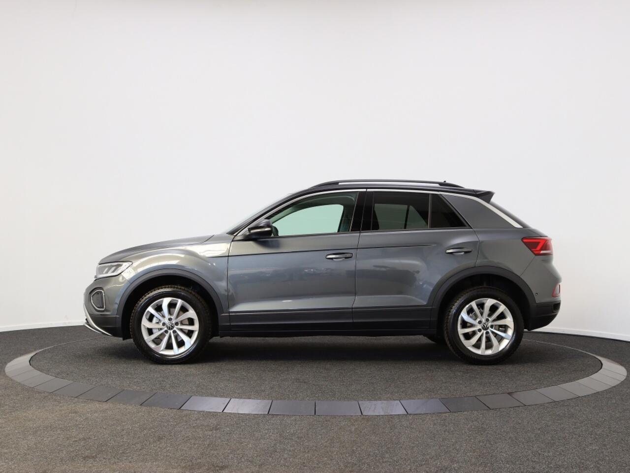 Volkswagen T-Roc 1.5 TSI Life Bns | Private Lease 599,- | Navigatie | Camera | K
