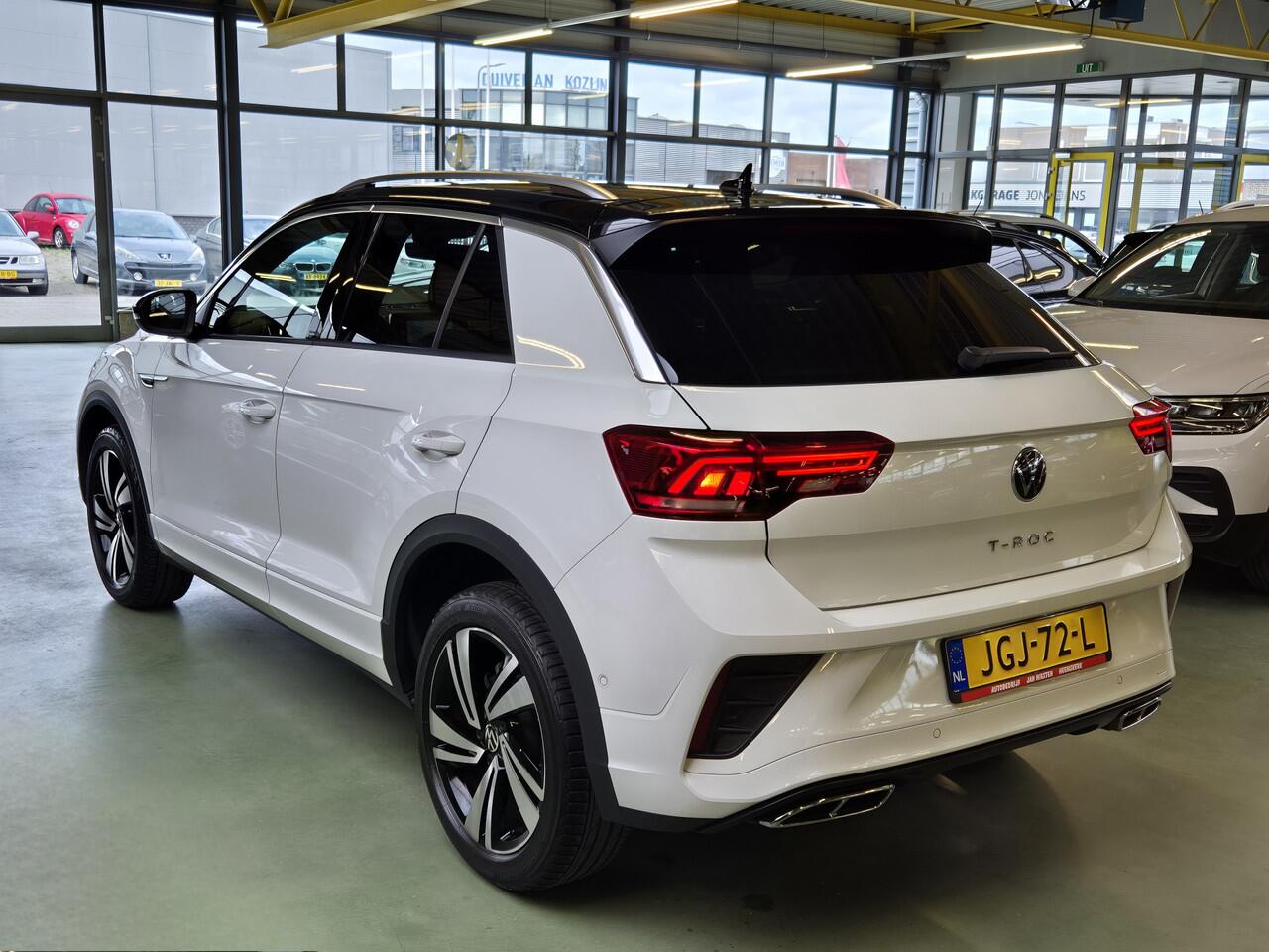 Volkswagen T-Roc 1.5 TSI R-Line -150pk- Automaat | Camera | IQ LED | 18 inch | Rijklaarprijs incl. 1 jaar Bovag garantie