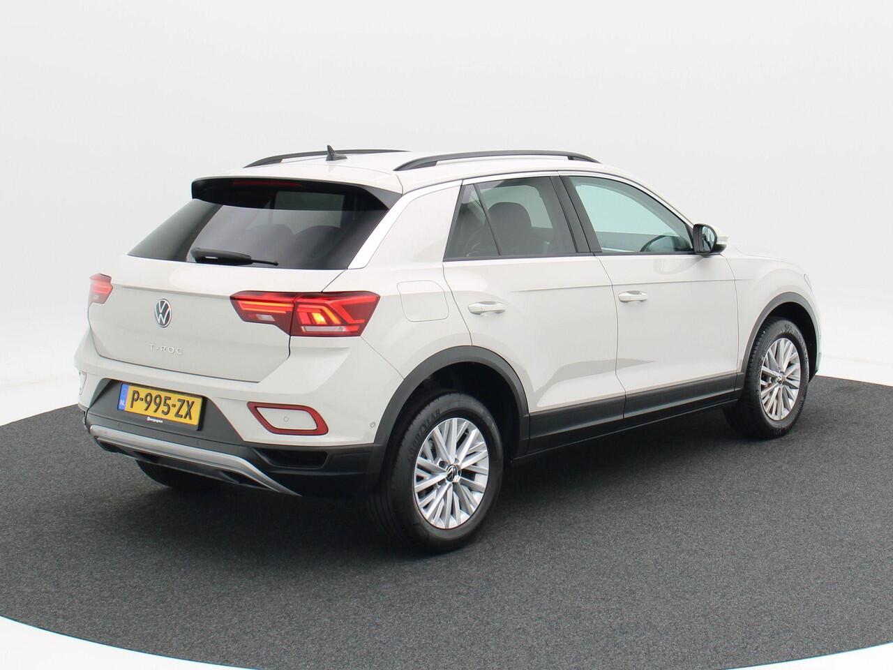 Volkswagen T-Roc 1.0 TSi 110 Pk Life Business | Navigatie | LED | 16 Inch | Camera | Stoelverwarming | Parkeersensoren | Adaptive Cruise | 97.091 Km!!