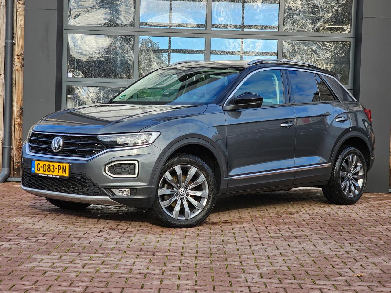 Volkswagen T-Roc 1.5 TSI Sport Business R | Automaat | Trekhaak | Lane Assist | Blind Spot | LED | Navi | ACC | PDC | Winterpakket | Virtual Cockpit |