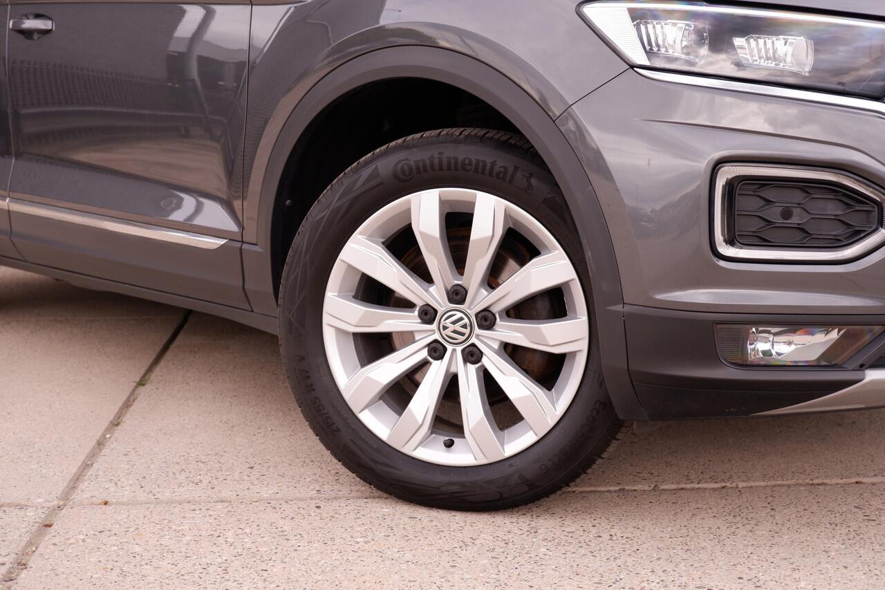 Volkswagen T-Roc 1.5 TSI Sport LED | Trekhaak | Carplay | Camera | Virtual Cockpit | PDC