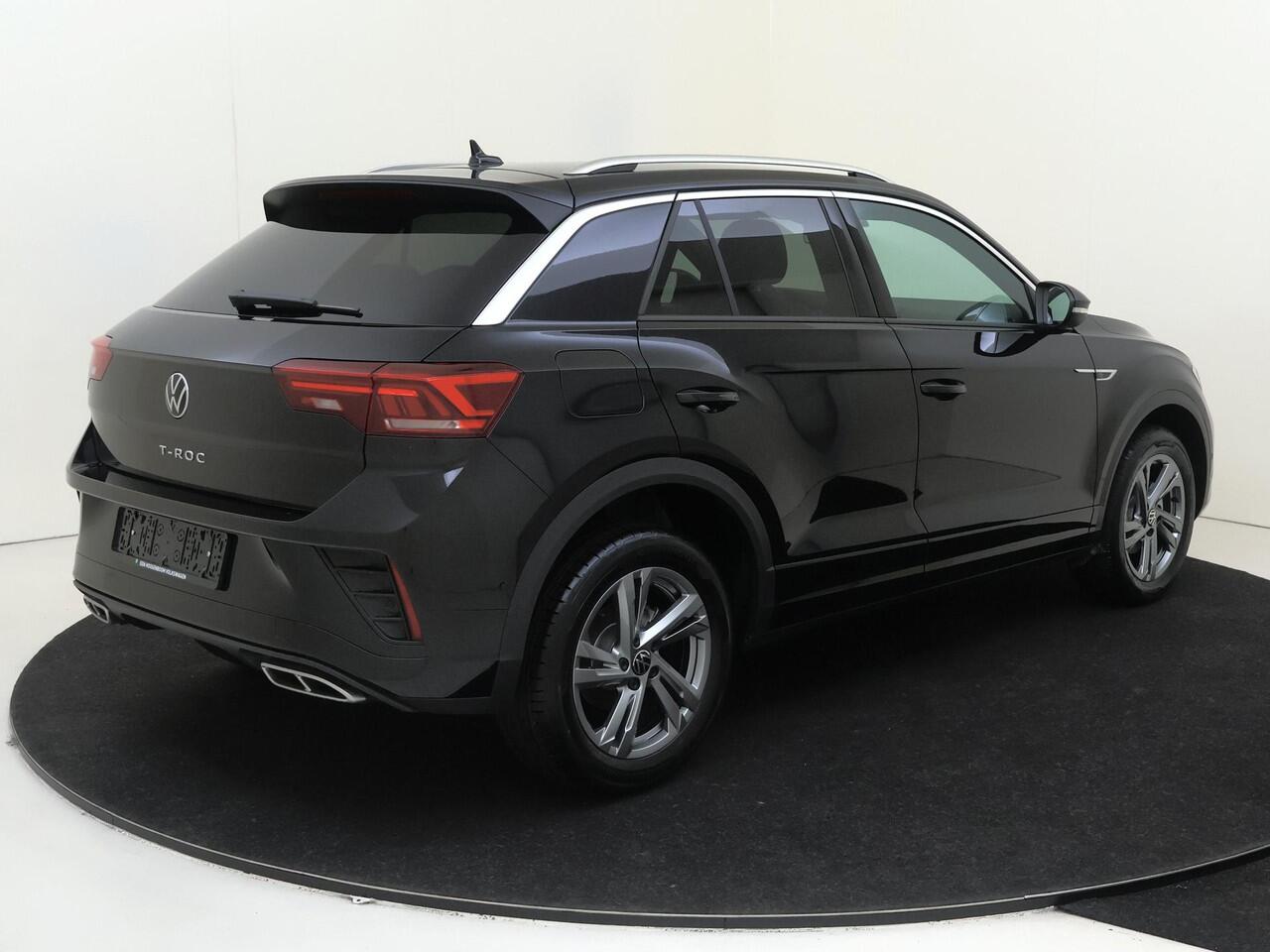 Volkswagen T-Roc R-Line Edition | 'App-Connect' draadloze smartphone integratie | Airconditioning automatisch, 2-zone (Climatronic) | Binnenspiegel automatisch dimmend