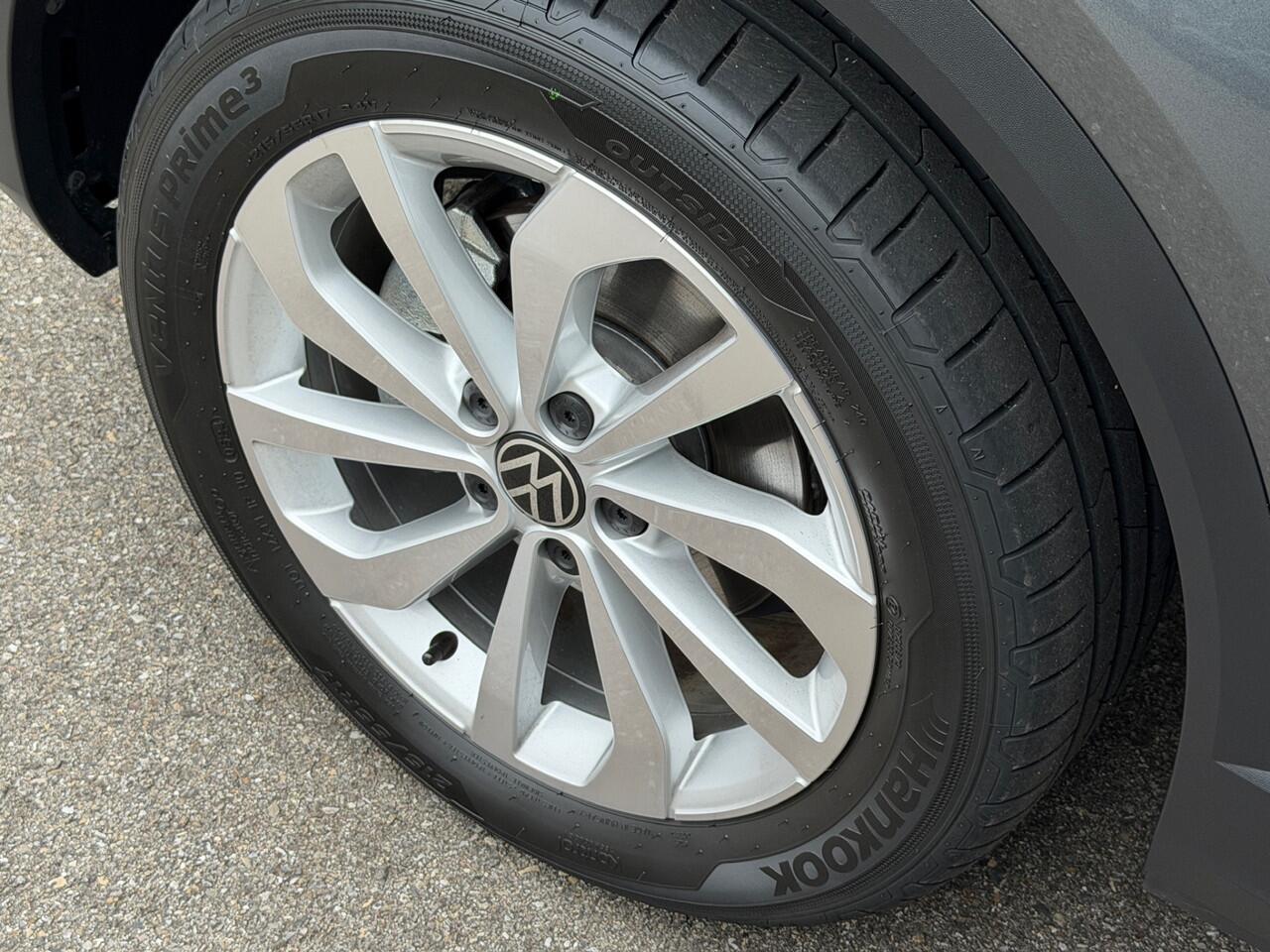 Volkswagen T-Roc 1.5 TSI 150pk DSG Style | Dode hoek | Camera | Keyless | Elek. Achterklep | Rijklaar incl. garantie