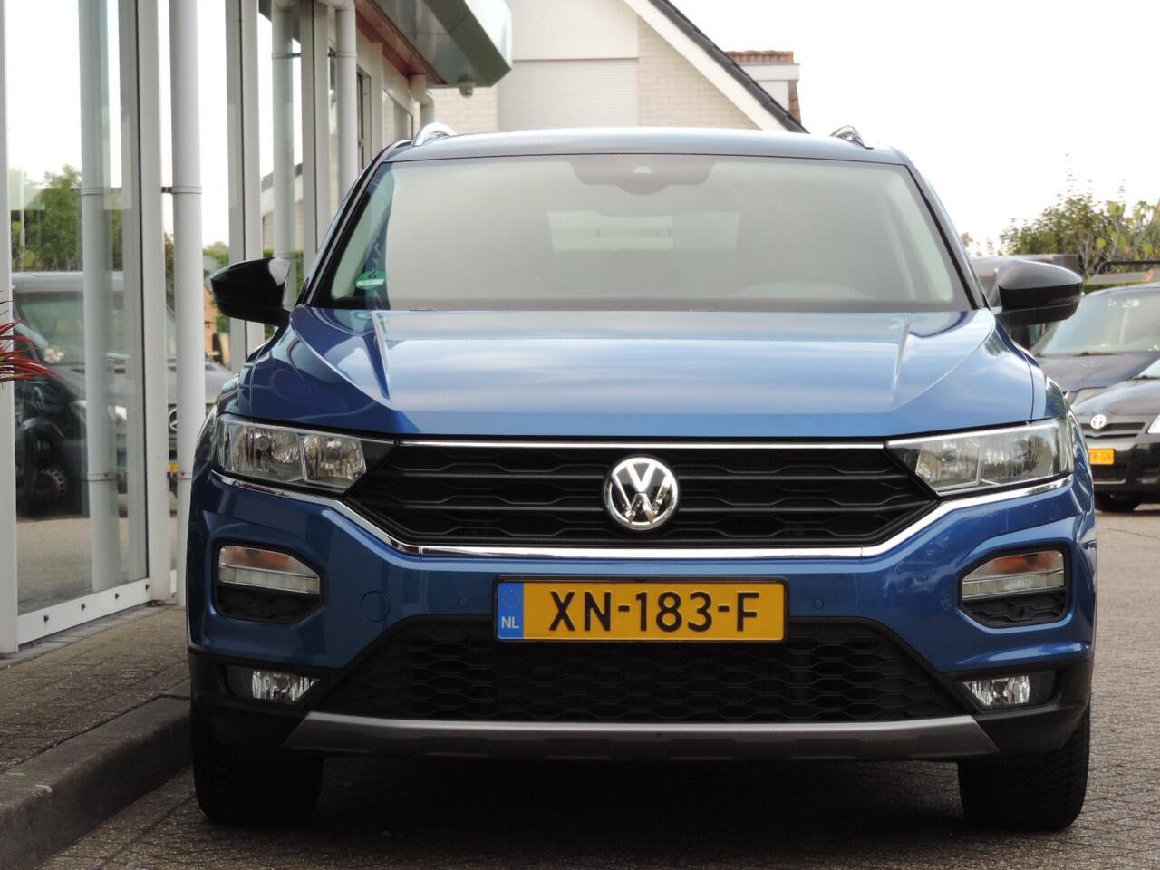 Volkswagen T-Roc 1.5 TSI Style DSG - Camera | DAB | PDC v+a | Alarm | Trekhaak