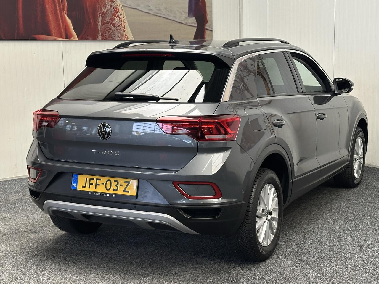 Volkswagen T-Roc 1.0 TSI STYLE NAVIGATIE CLIMATE CONTROL STOELVERWARMING BLUETOOTH TELEFOON RIJSTROOKSENSOREN PDC ZEER MOOI !! 3010
