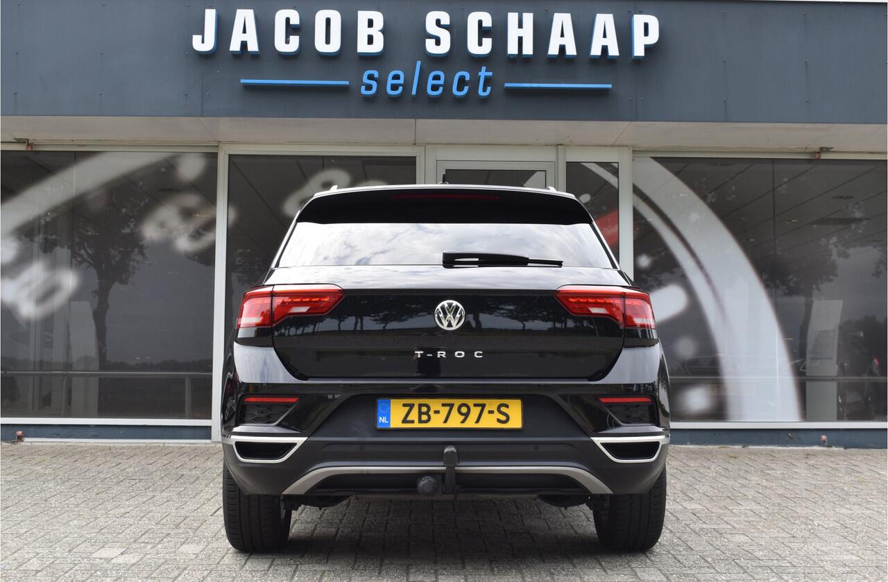 Volkswagen T-Roc 1.5 TSI Style Automaat Navigatie / Adap. Cruise / Trekhaak / PDC v+a / Camera / 17" LM
