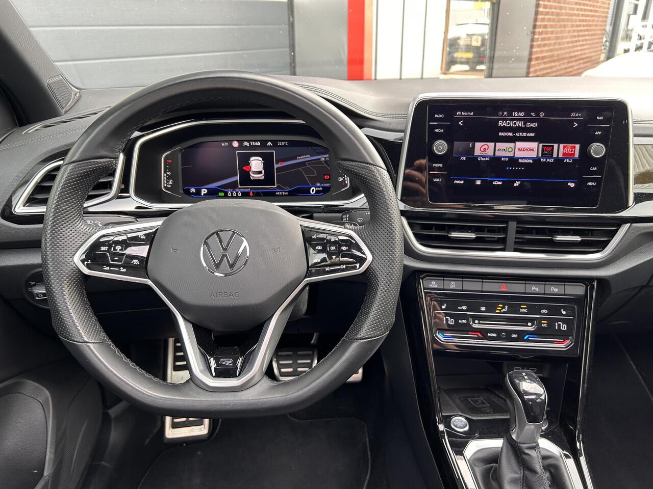 Volkswagen T-Roc 1.5 TSI R-Line Business+ | Pano | Leder | Virtual | Memory Seat |