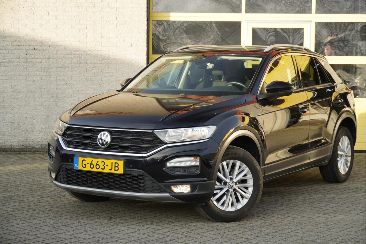 Volkswagen T-Roc 1.0 TSI Style Executive BJ2019 Lmv 16" | Led | Pdc | Navi | App-Connect | Achteruitrijcamera | Climate control | Cruise control | Extra getint glas