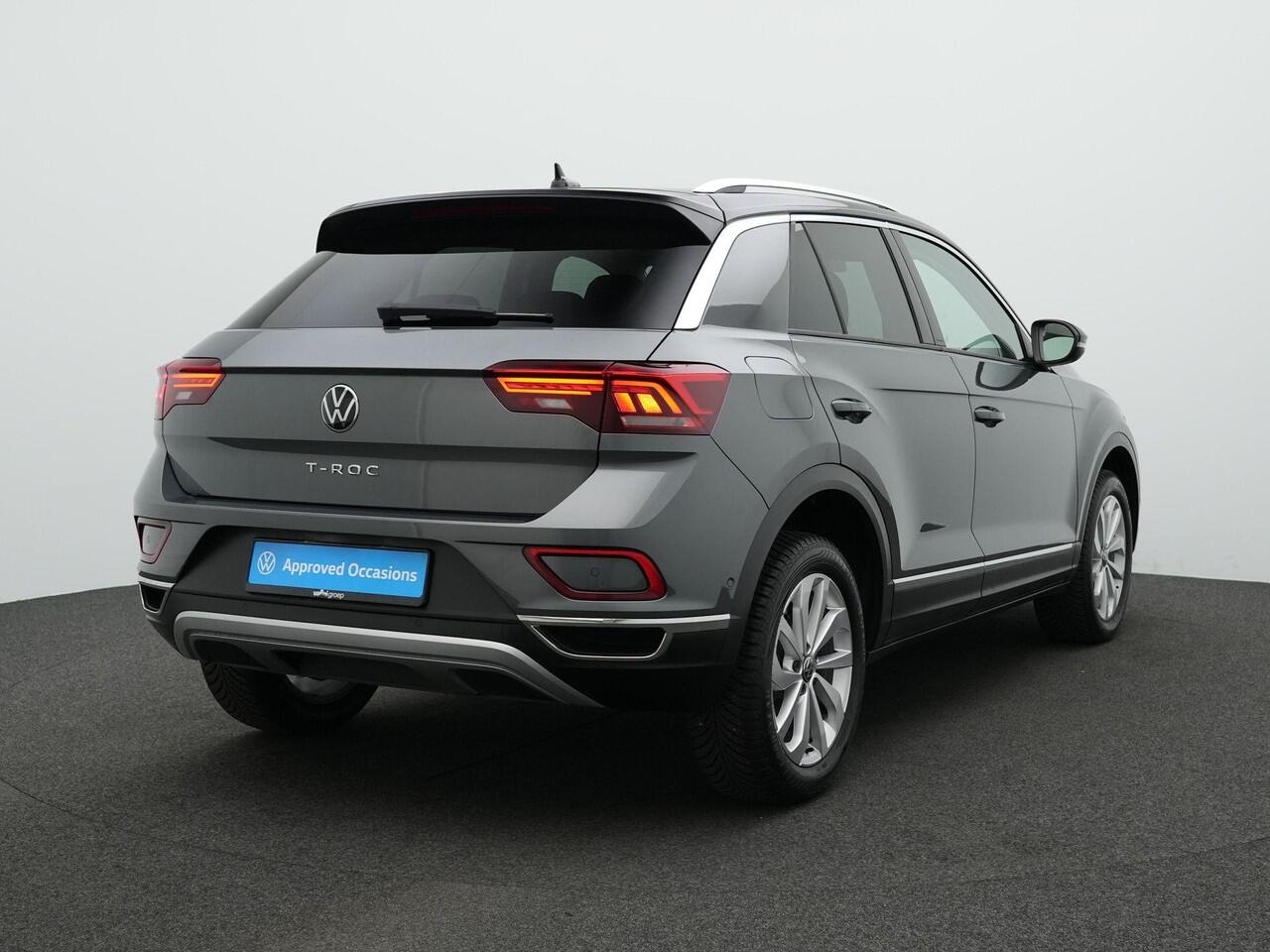 Volkswagen T-Roc 1.5 TSI 150 pk DSG Style | Trekhaak | Navigatie | Stoelverwarming | Parkeersensoren voor/achter