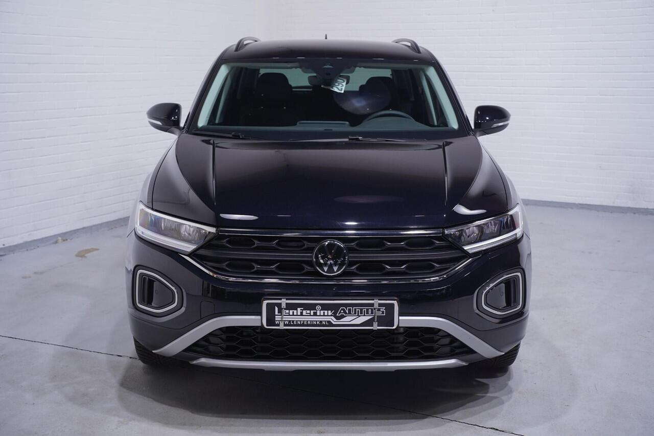 Volkswagen T-Roc 1.0 TSI Life Apple Carplay Clima PDC v+a Led koplampen Virtual cockpit Stoelverwarming