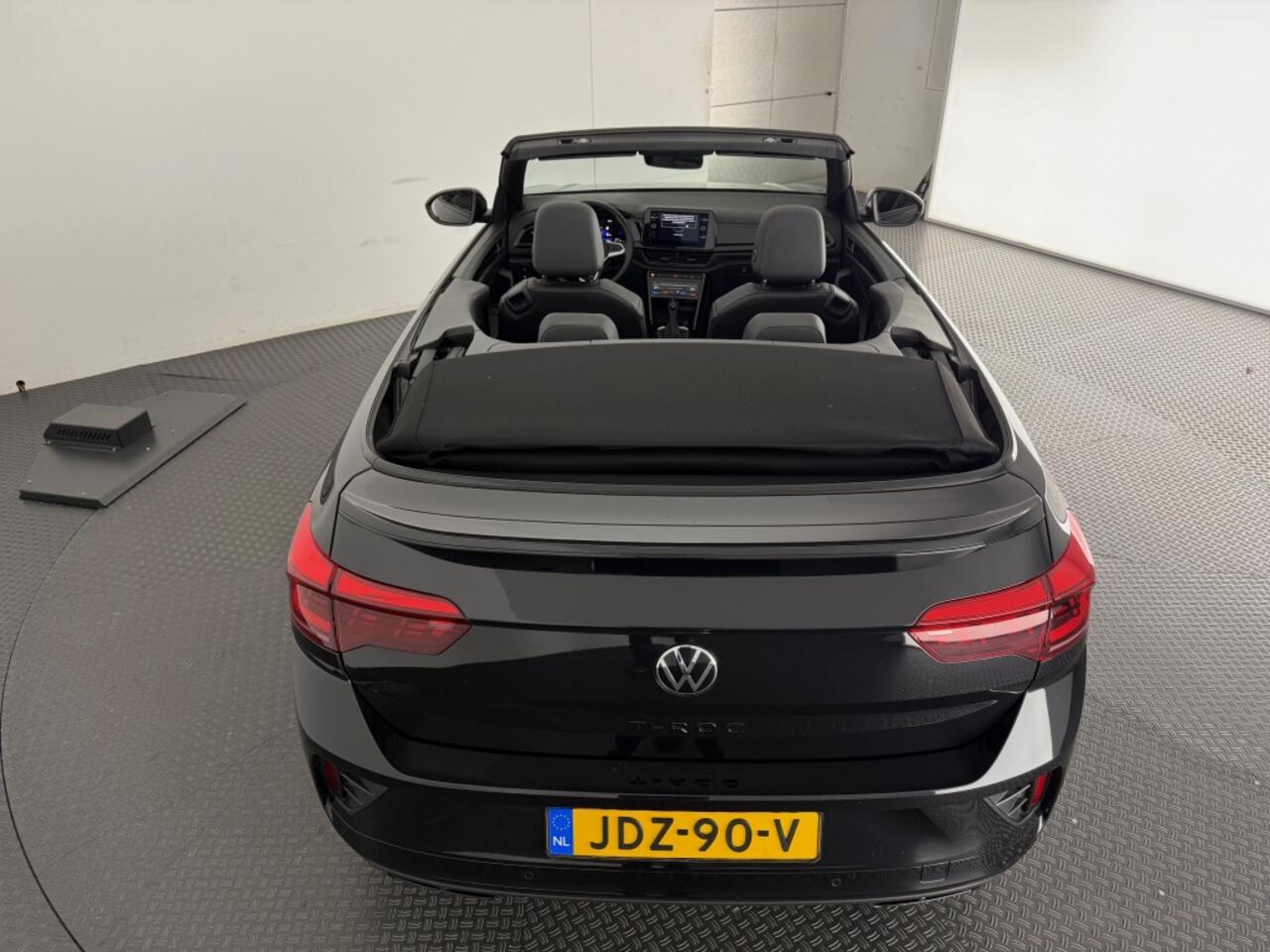 Volkswagen T-Roc 1.5 TSI R-Line Leer/navi/adap.cruise/winterset