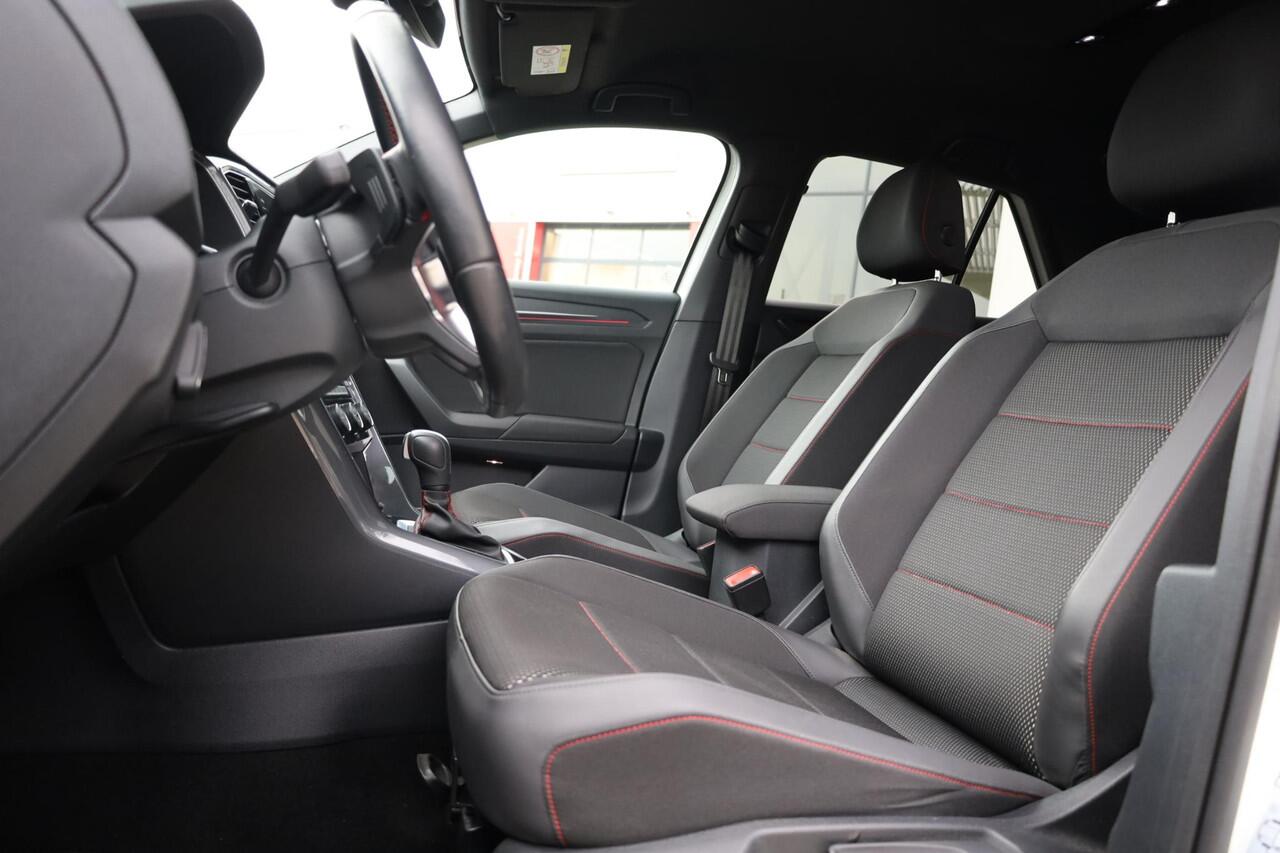 Volkswagen T-Roc 1.5 TSI Sport Business R 110KW/150PK DSG, NL auto nieuw door ons geleverd, navigatie, parkeer camera, Led koplampen, spiegelpakket, elektr a klep, digital cockpit pro, 19" LMV Suzuka, achteruitrijcamera, privacy glas, R Line, spraak bediening, App Connect