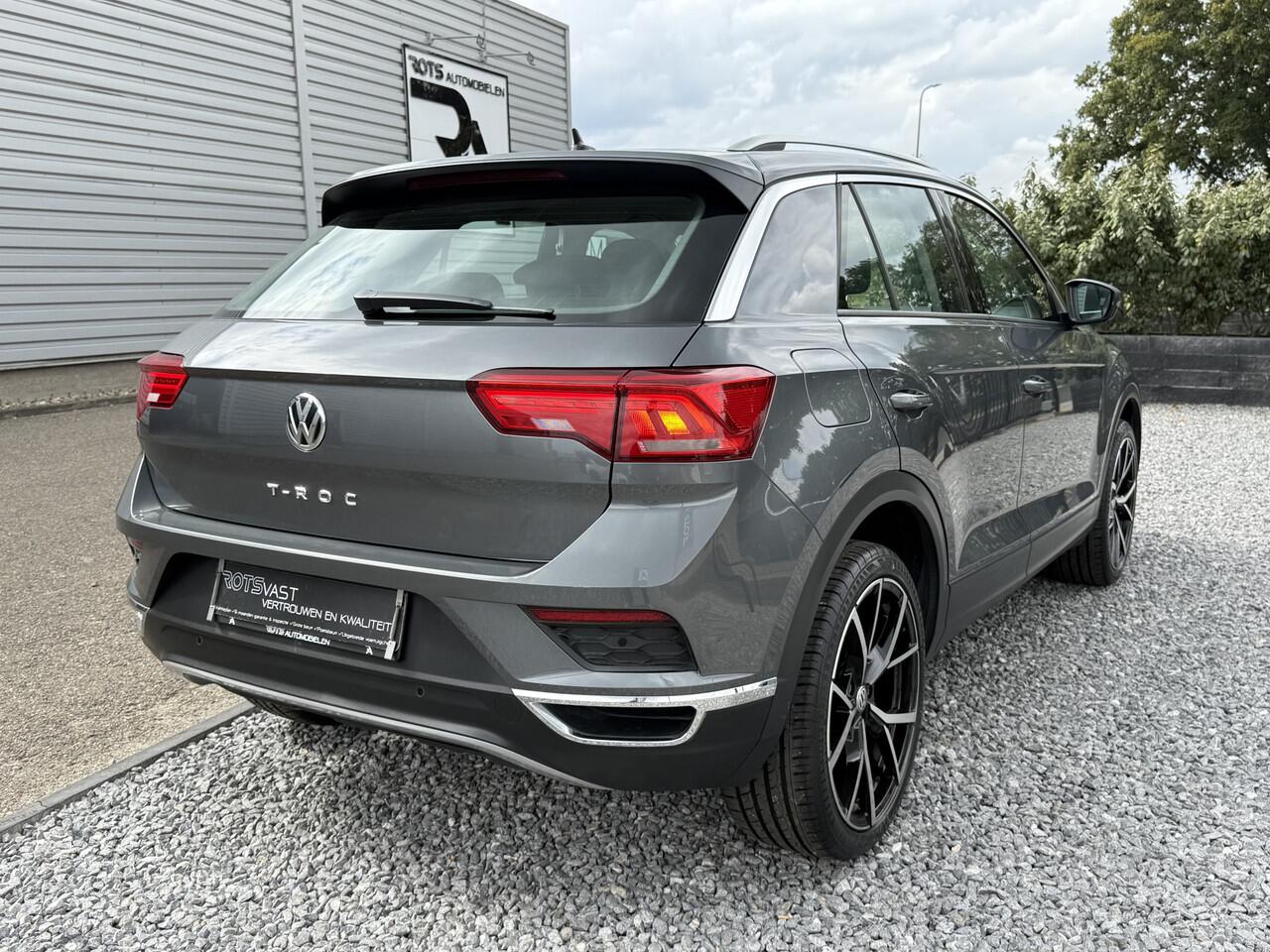 Volkswagen T-Roc 1.0 TSI Style Nav|Camera|ACC|Carplay Grijs