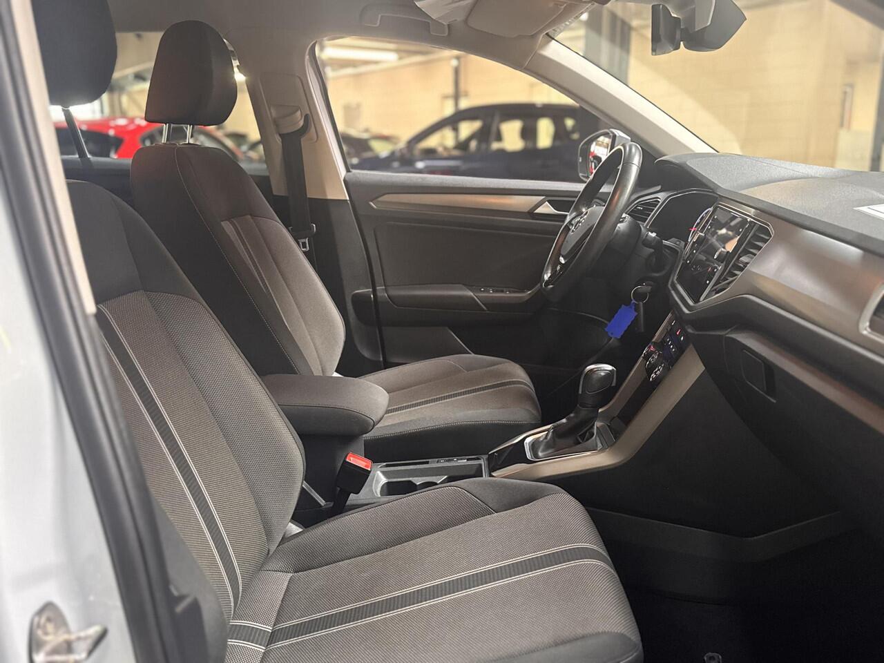 Volkswagen T-Roc 1.5 TSI 150pk DSG Automaat Style Navi Trekhaak Ad Cruise Parkeersensoren 1e Eigenaar Dealeronderhouden