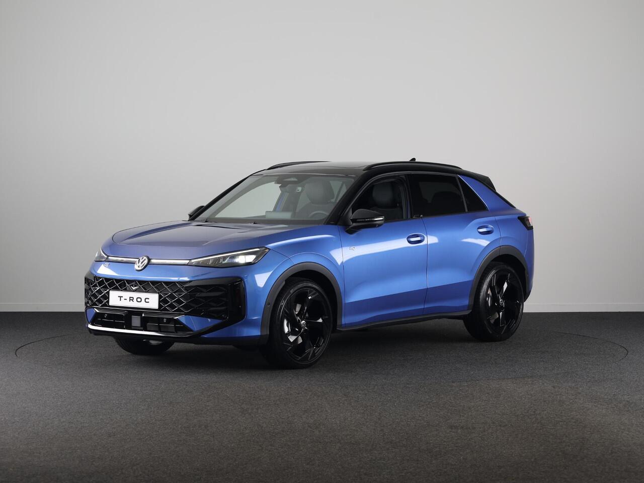 Volkswagen T-Roc R-Line First Edition 1.5 eTSI 110 kW / 150 PK SUV | Panoramaschuif-kanteldak | Assistance Pakket | Trekhaak | Black Style Pakket | Koplampverlichting matrix-led (IQ.LIGHT) | Elek. achterklep | Zwart dak