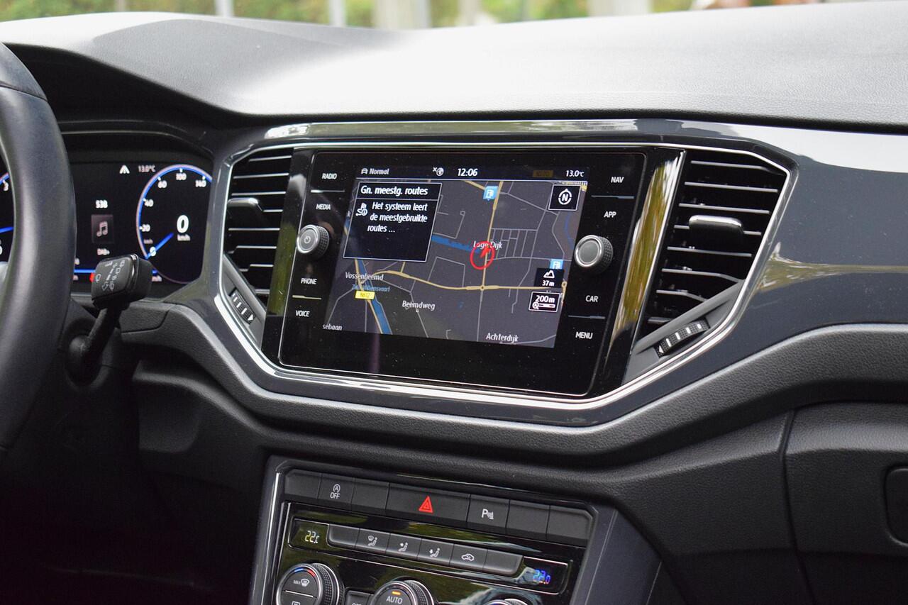 Volkswagen T-Roc 2.0 TSI 4Motion Sport PANO | ADAPTIVE CRUISE |