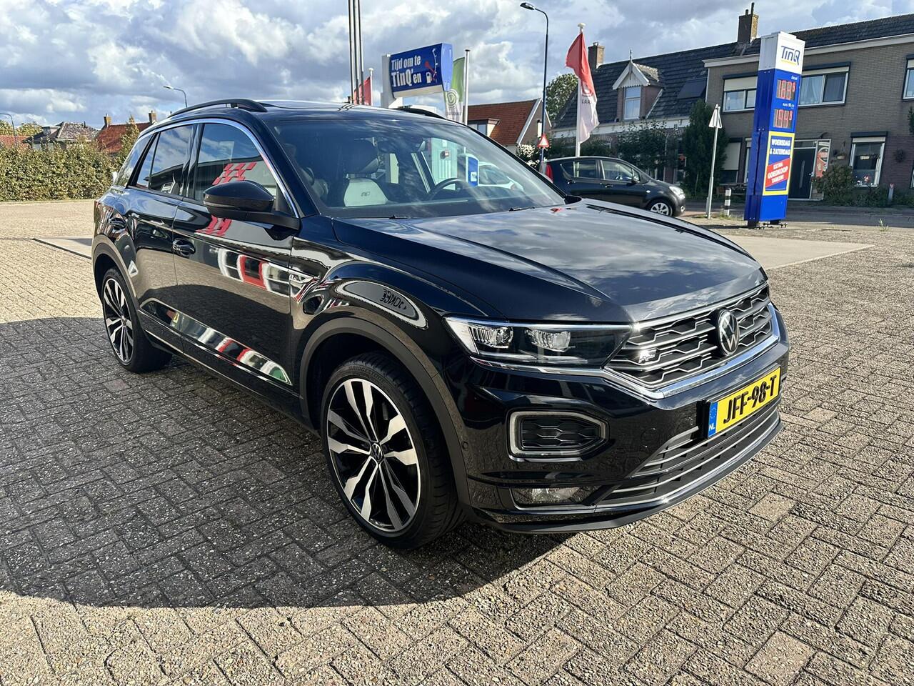 Volkswagen T-Roc 1.5 TSI Sport R-Line PANODAK|LED|VIRTUALDASH|TH...