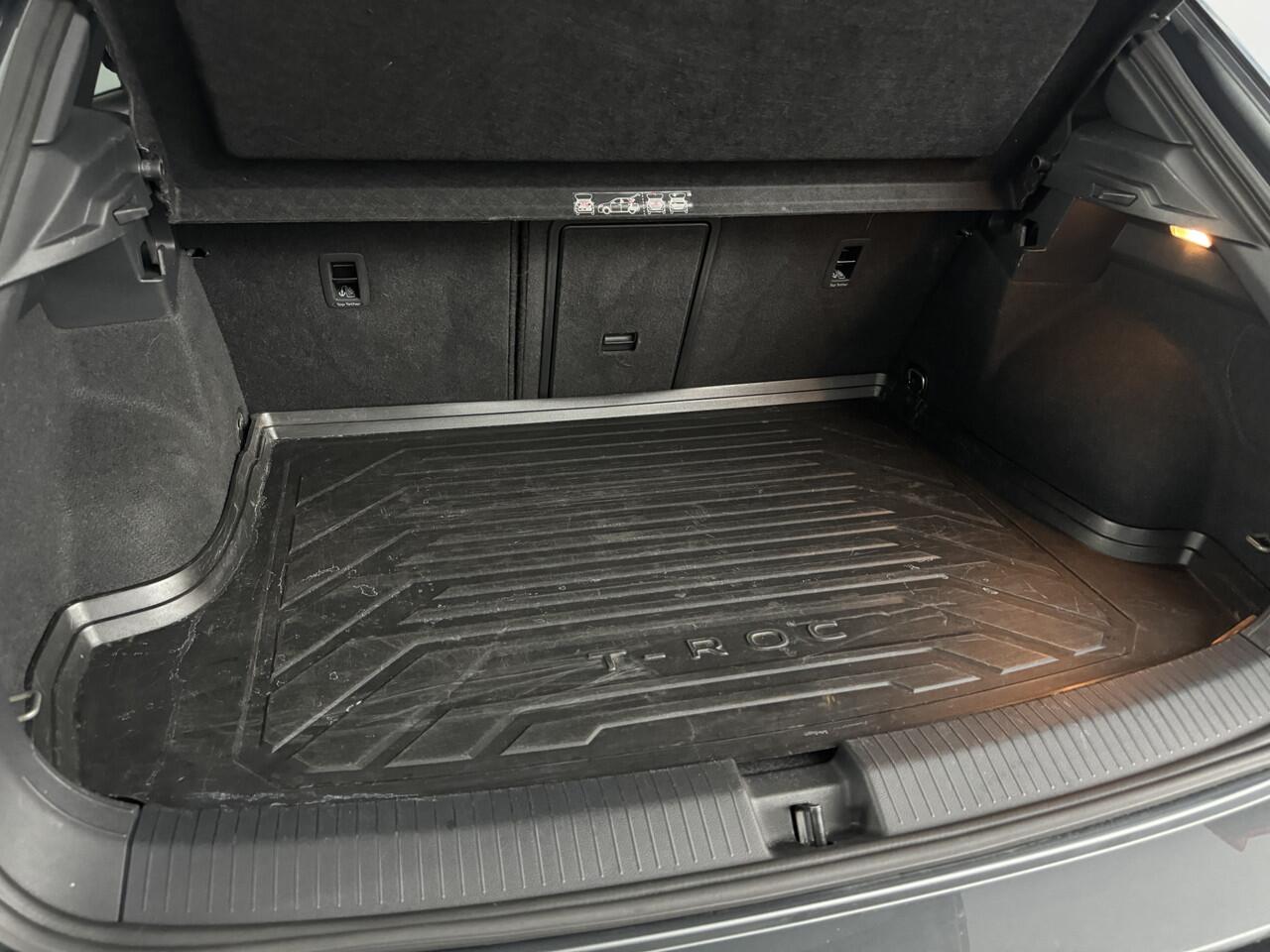 Volkswagen T-Roc 1.5 TSI Sport Business R-Line | Panoramadak | Trekhaak |