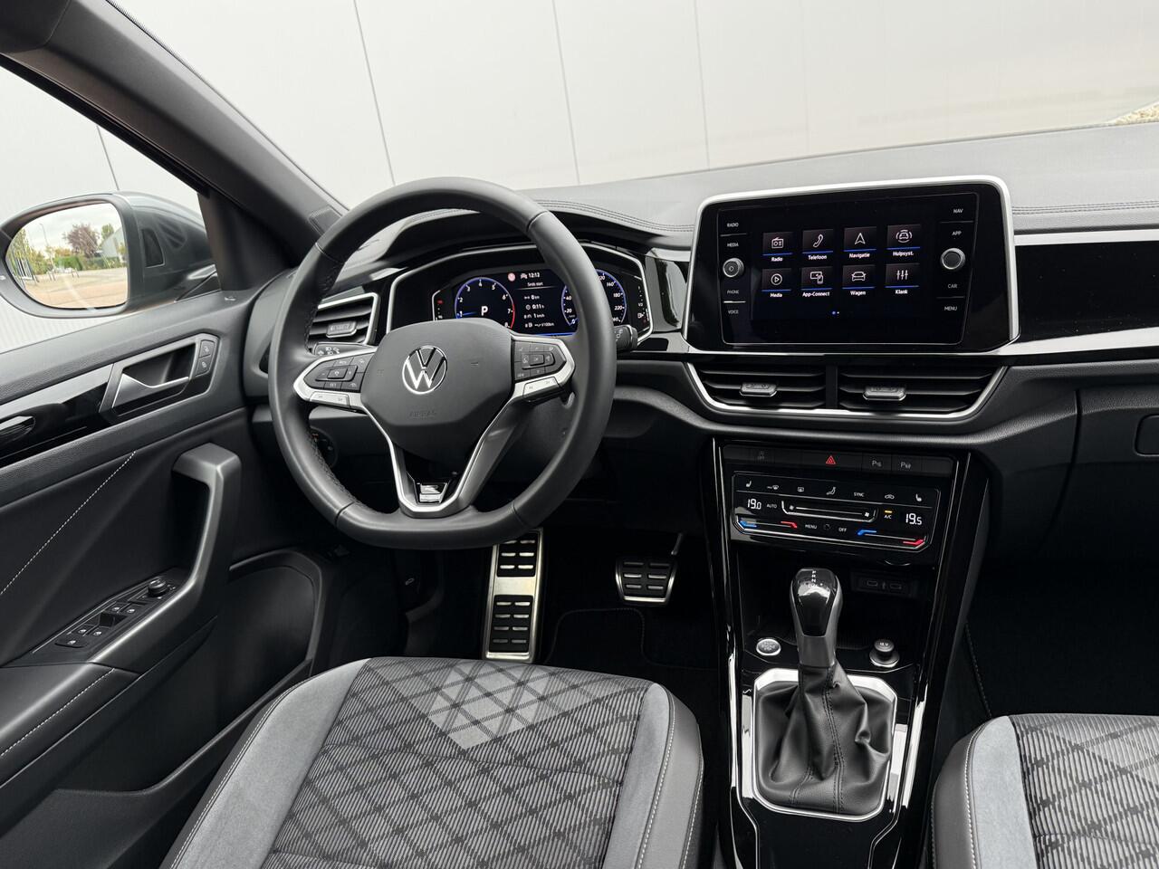 Volkswagen T-Roc 1.5 TSI 150pk DSG R-Line | Acc | Side assist | Camera