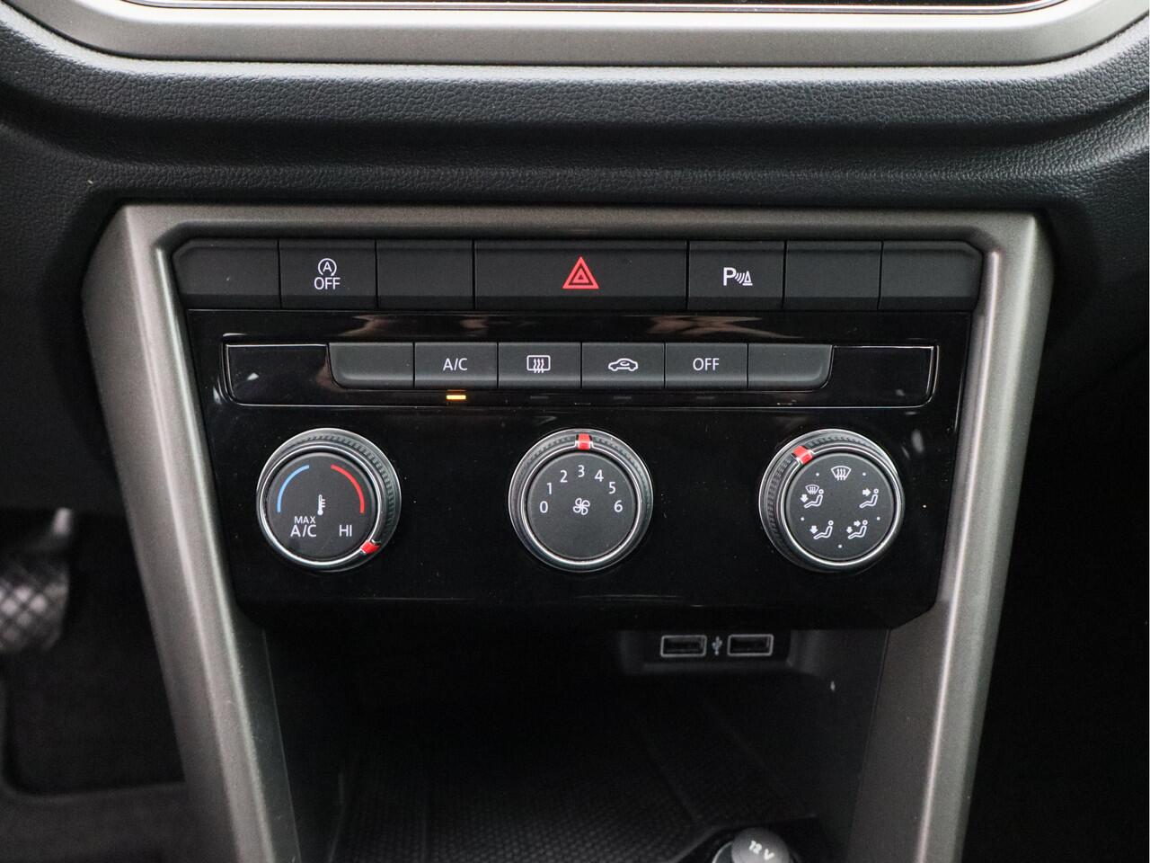 Volkswagen T-Roc 1.0 TSI Style Business/ lage km/ zeer mooi!